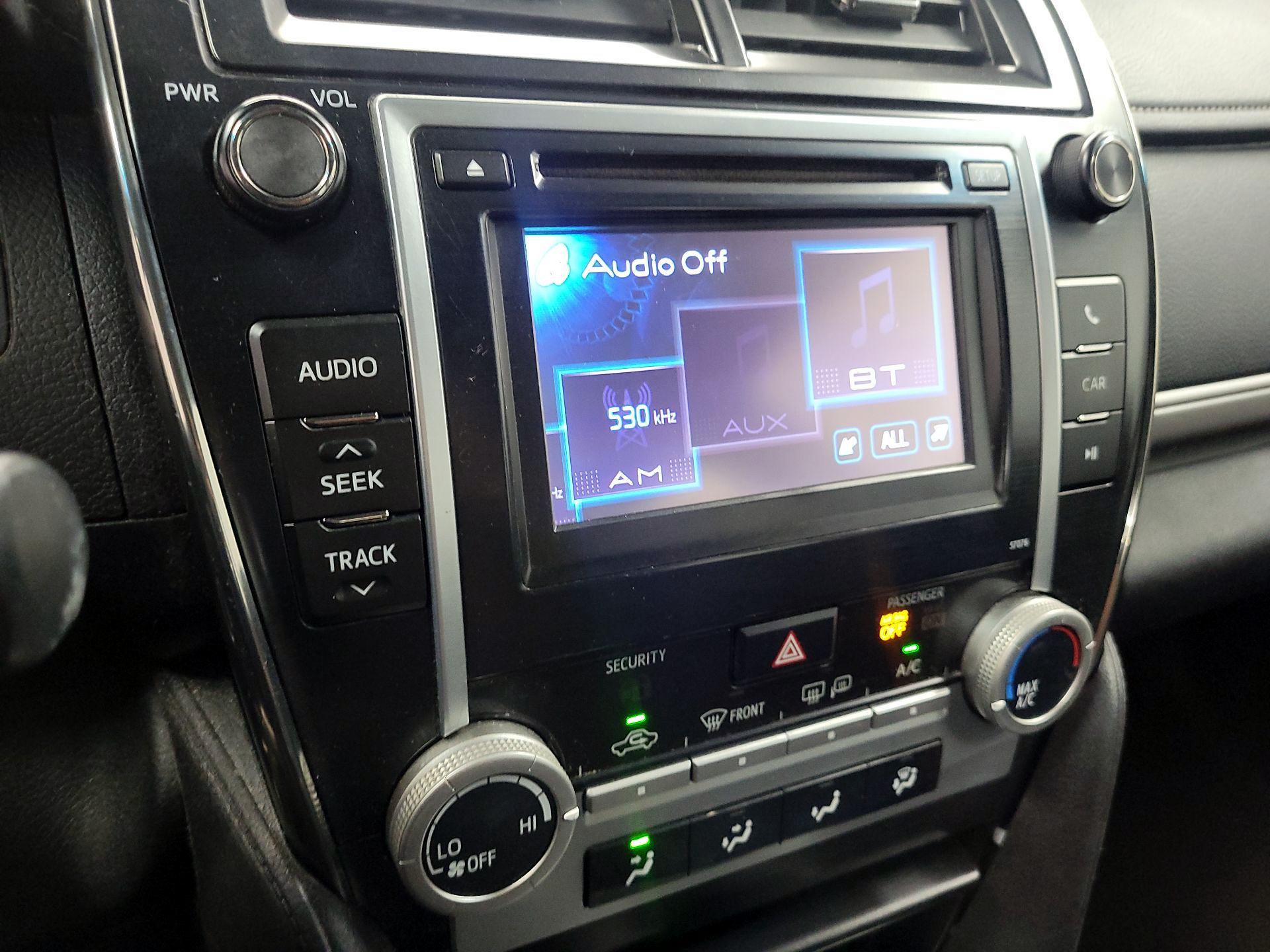 Thumbnail: 2014 Toyota Camry - 14