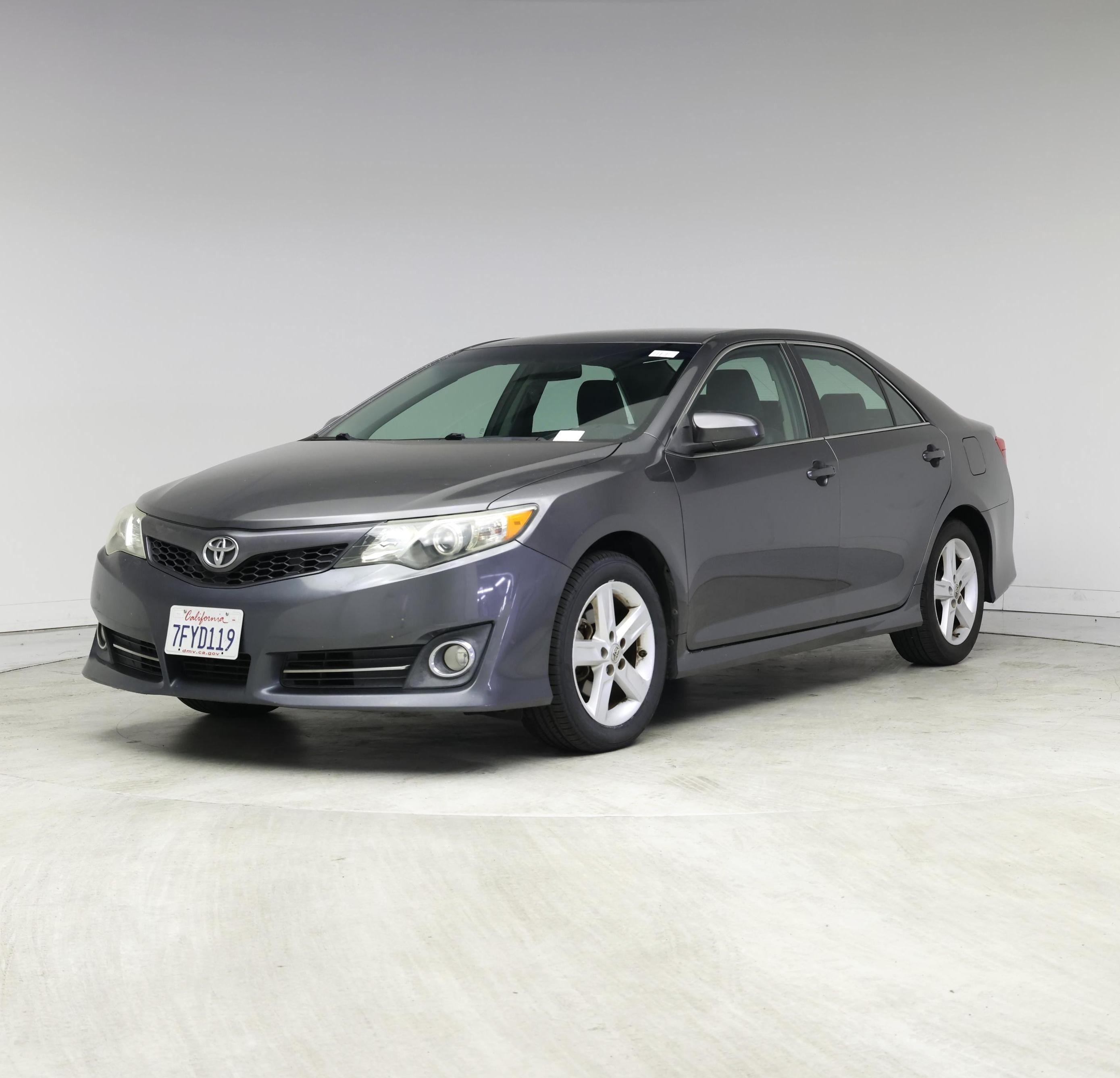 Thumbnail: 2014 Toyota Camry - 4