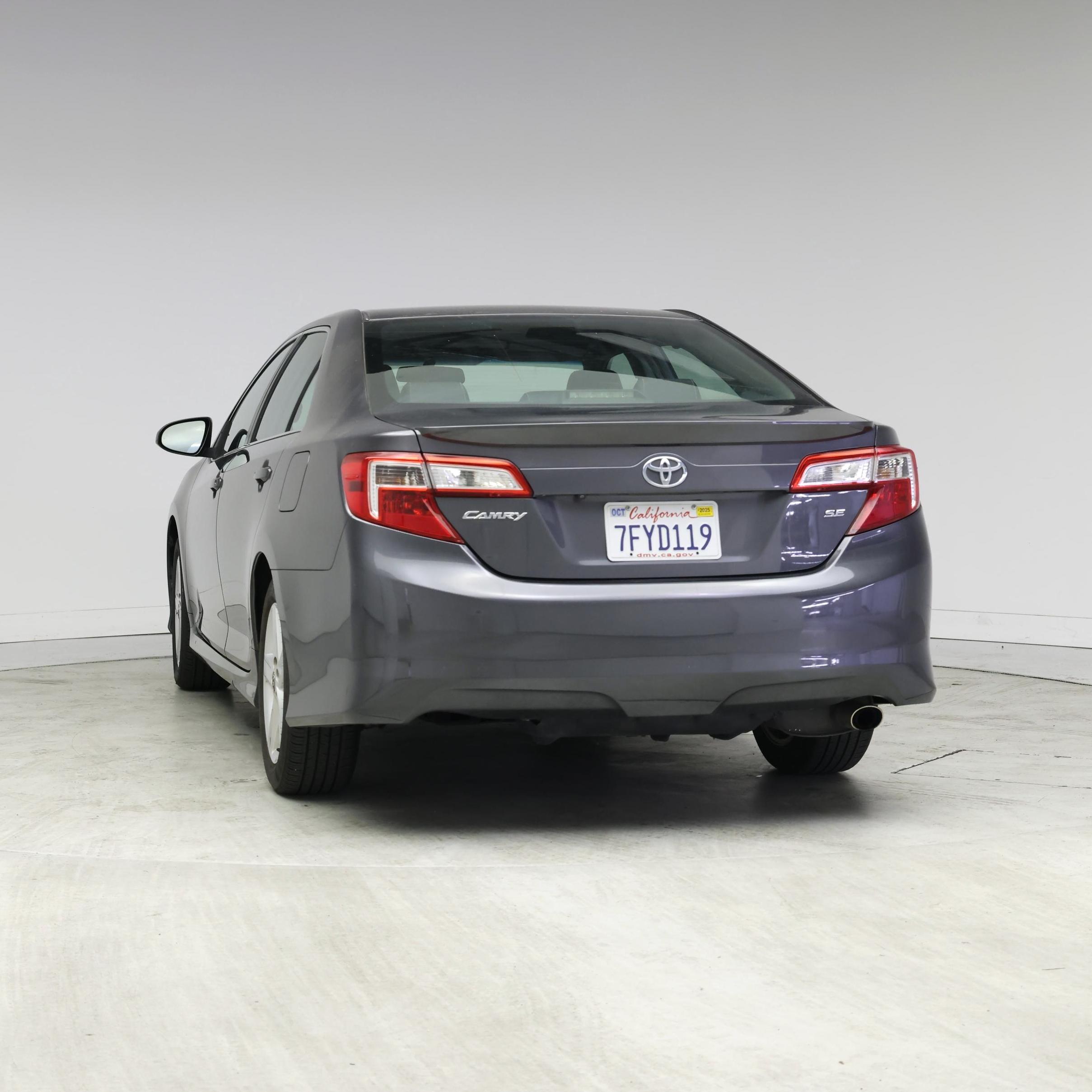 Thumbnail: 2014 Toyota Camry - 6