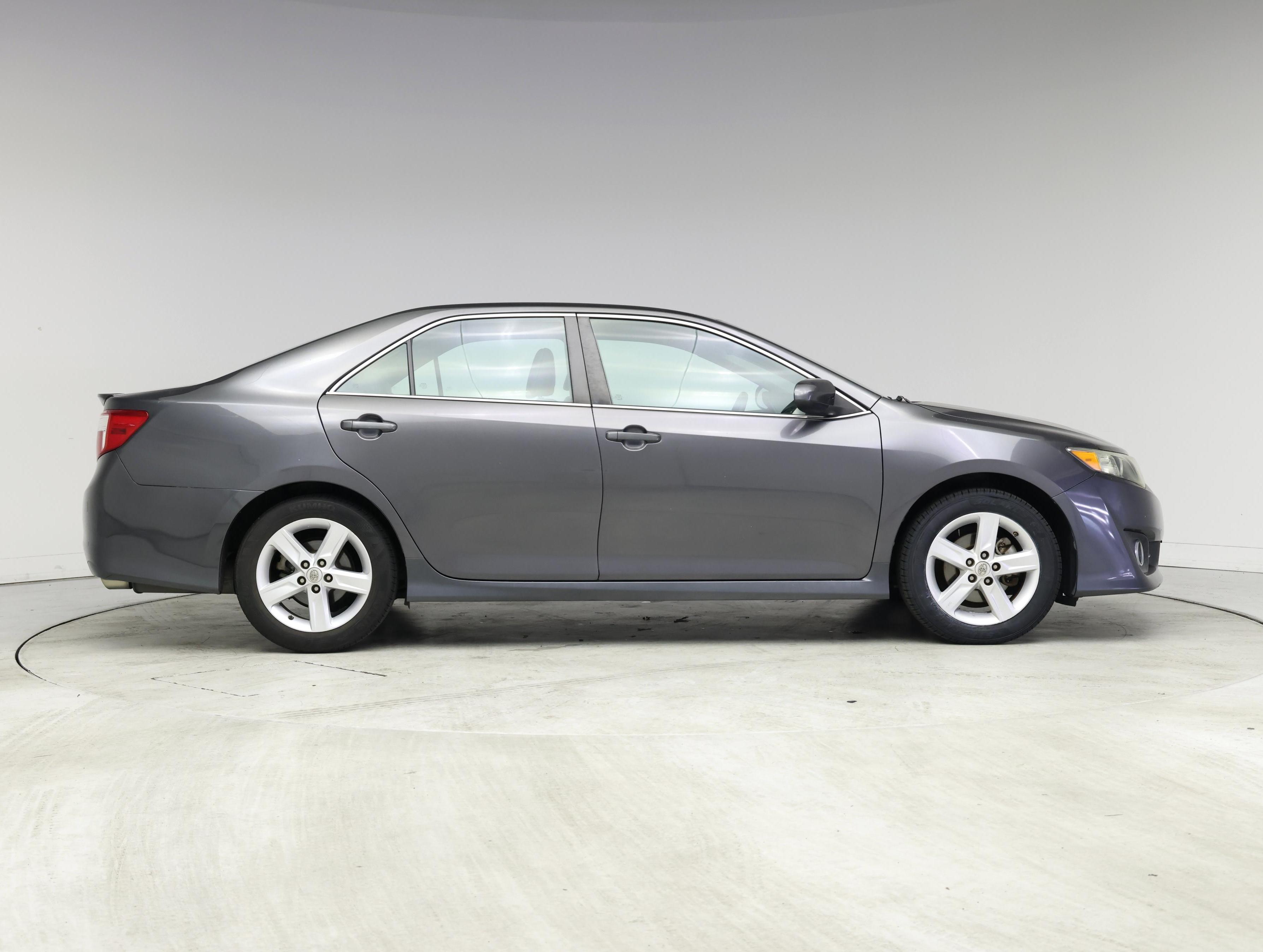 Thumbnail: 2014 Toyota Camry - 7