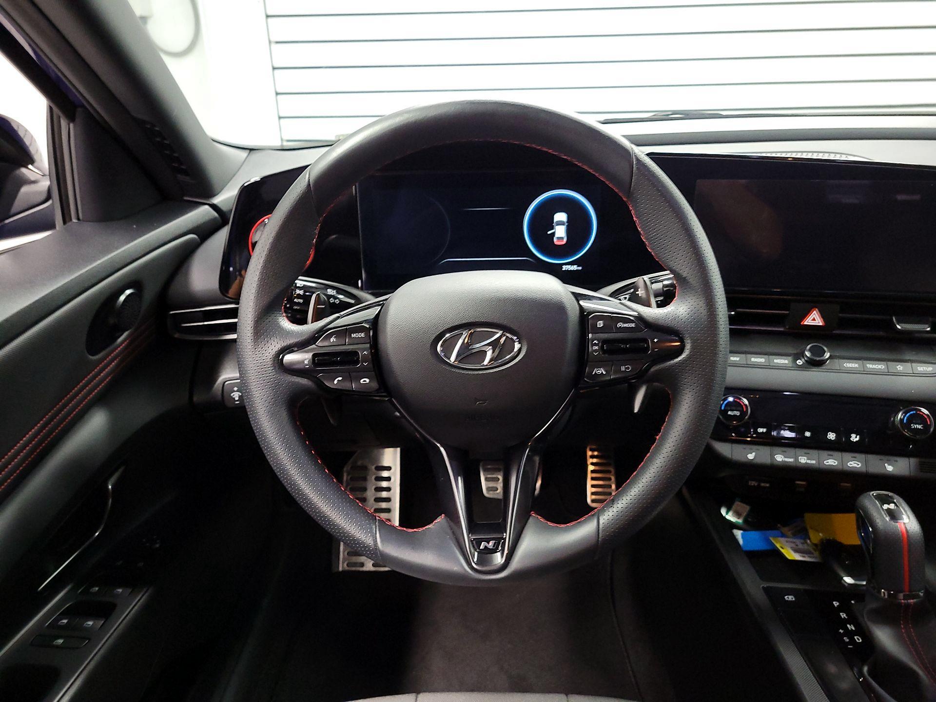 Thumbnail: 2023 Hyundai Elantra - 10