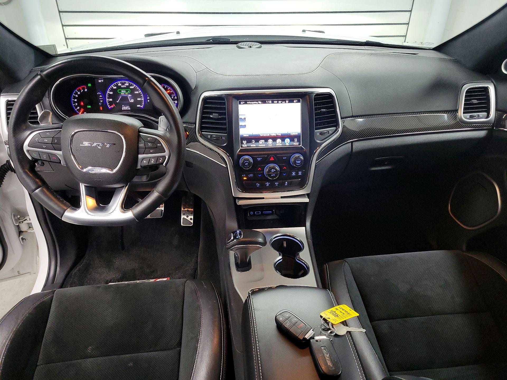 Thumbnail: 2015 Jeep Grand Cherokee - 9