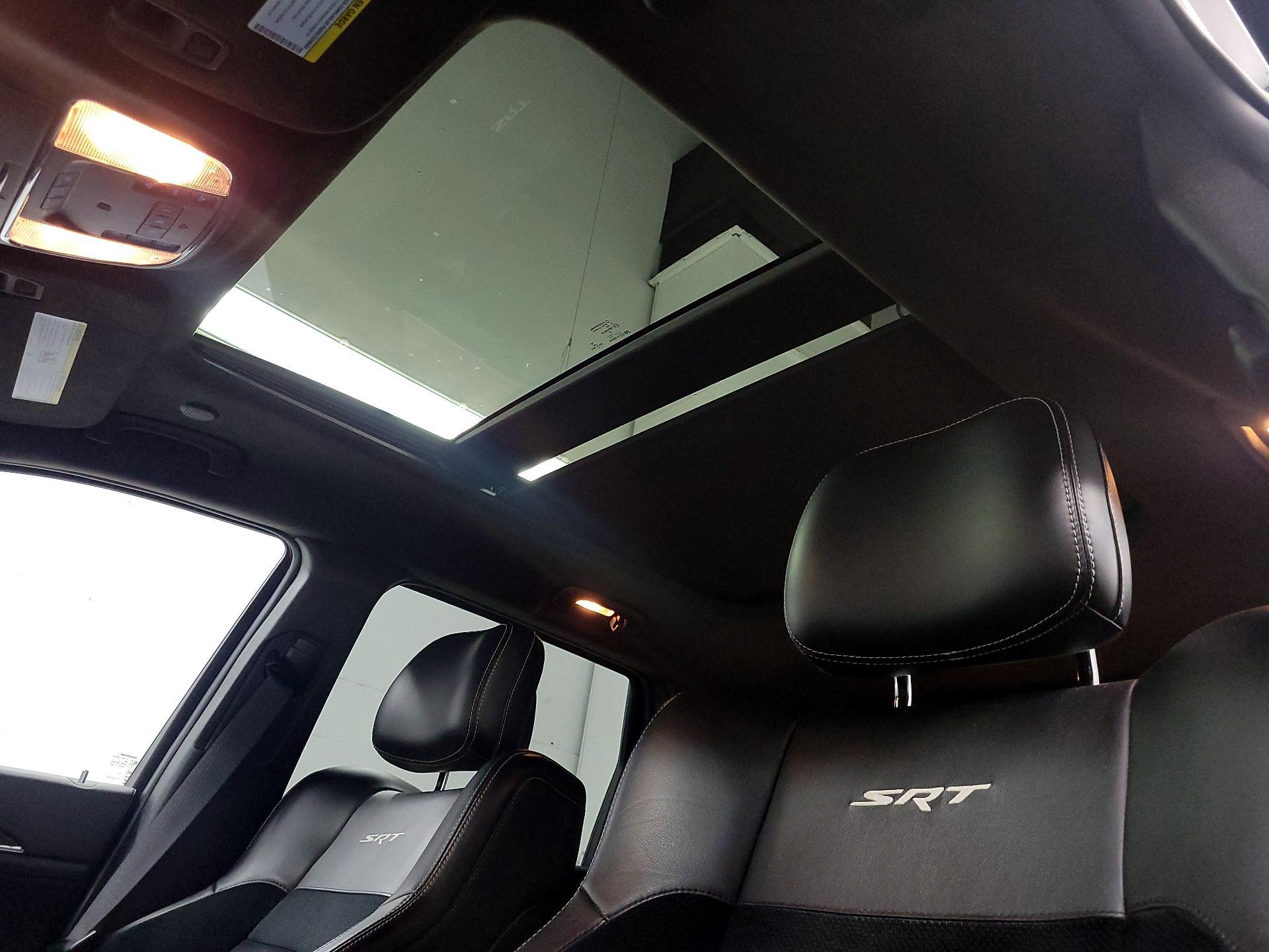 Thumbnail: 2015 Jeep Grand Cherokee - 20