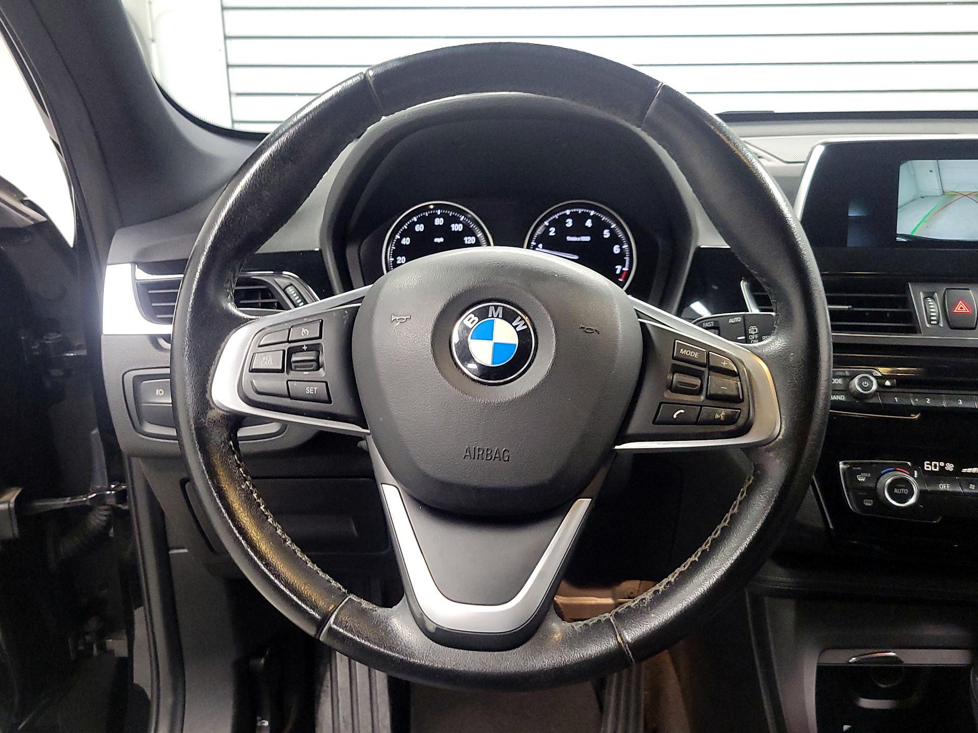 Thumbnail: 2018 BMW X1 - 10