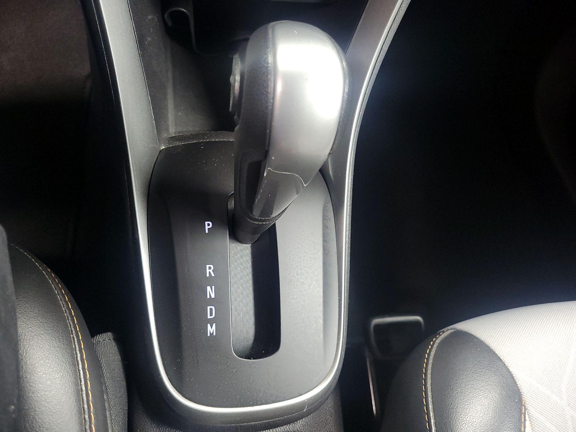 Thumbnail: 2019 Chevrolet Trax - 17