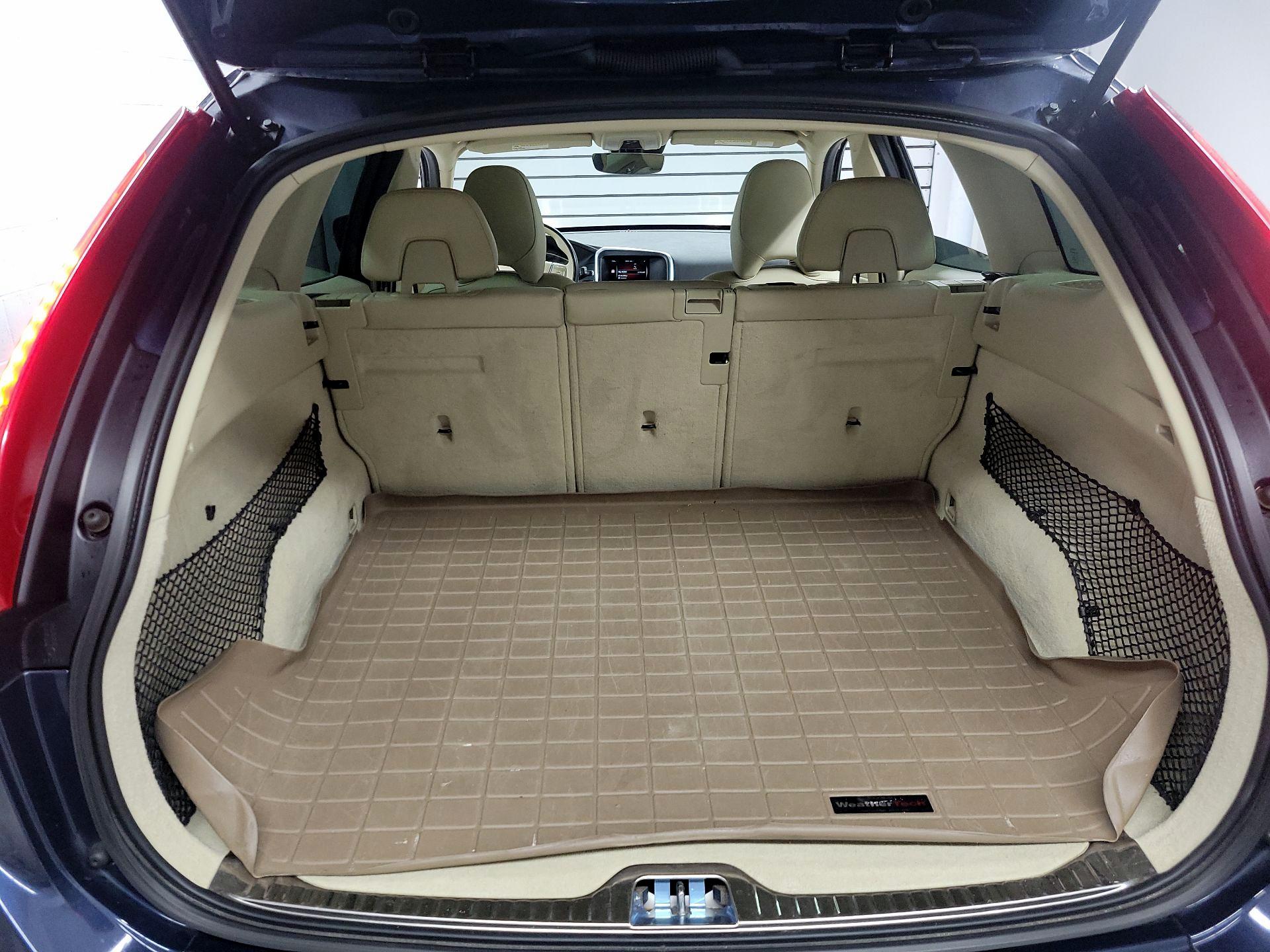 Thumbnail: 2015 Volvo XC60 - 20