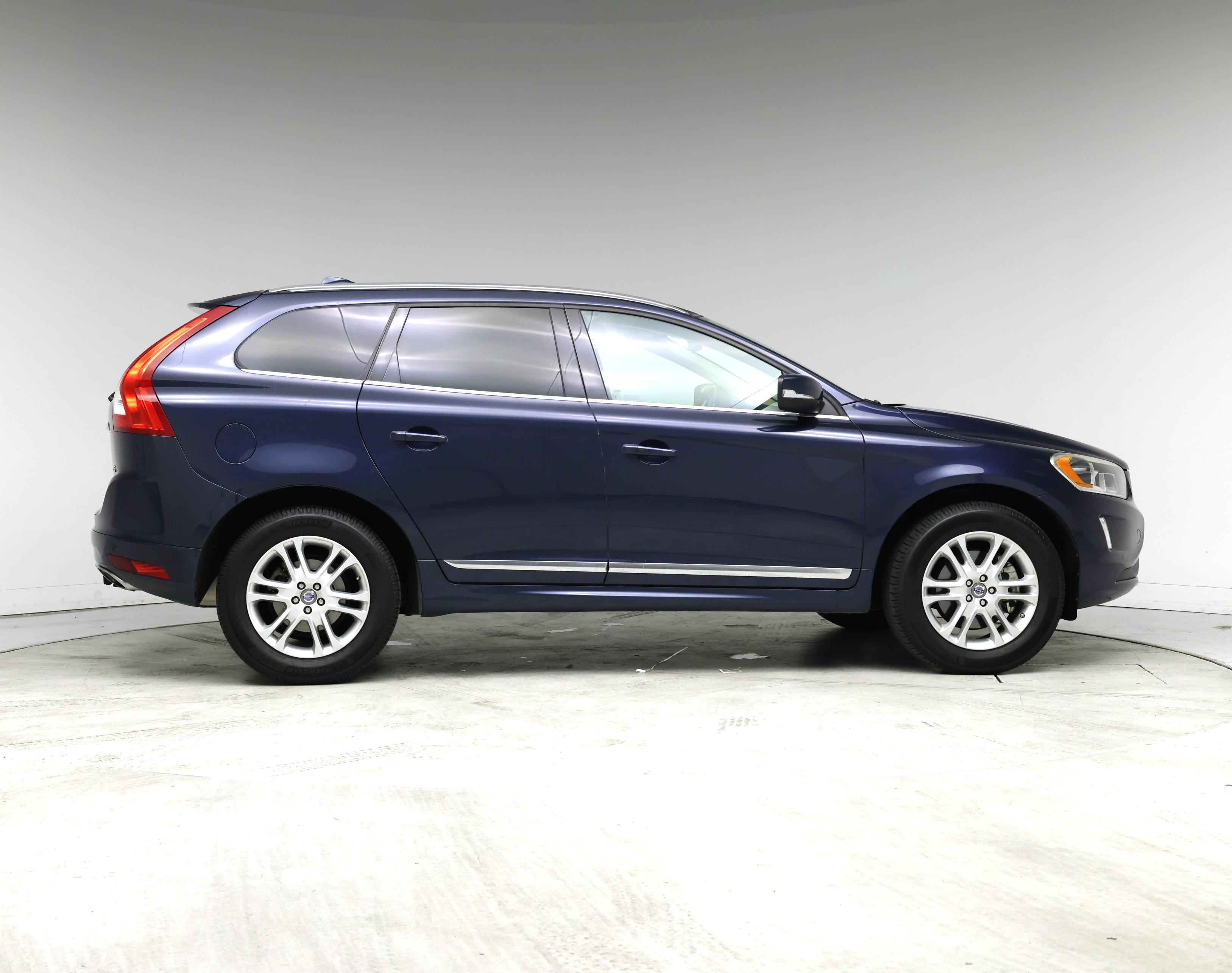 Thumbnail: 2015 Volvo XC60 - 7