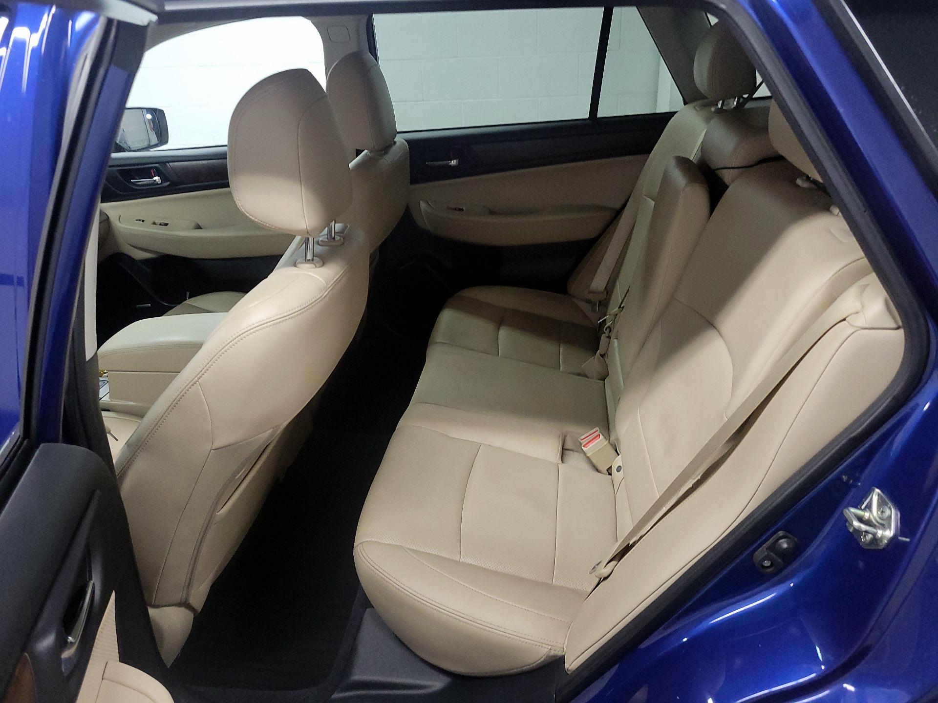 Thumbnail: 2016 Subaru Outback - 17