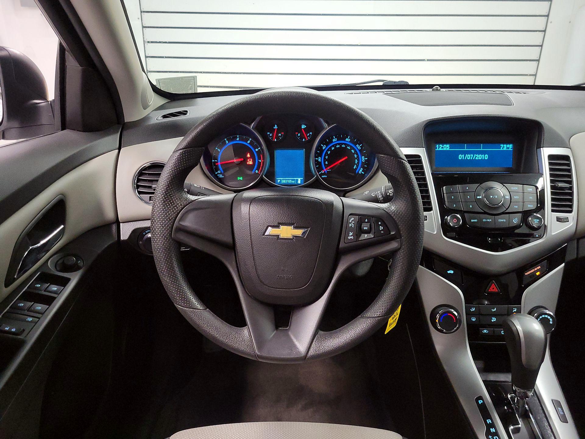 Thumbnail: 2016 Chevrolet Cruze - 10