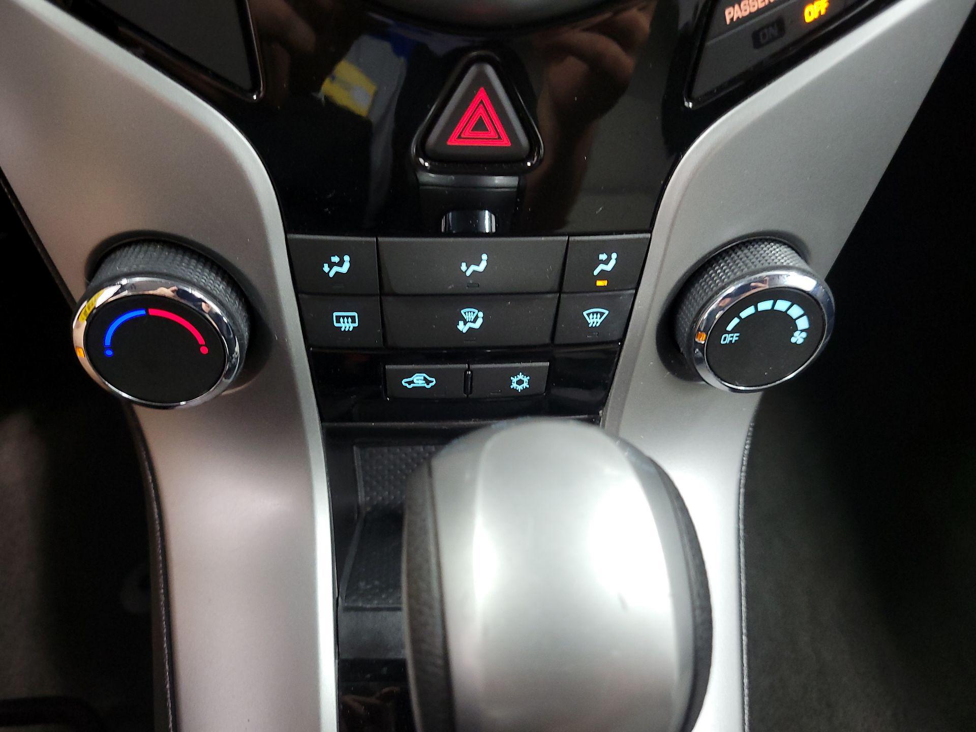 Thumbnail: 2016 Chevrolet Cruze - 14