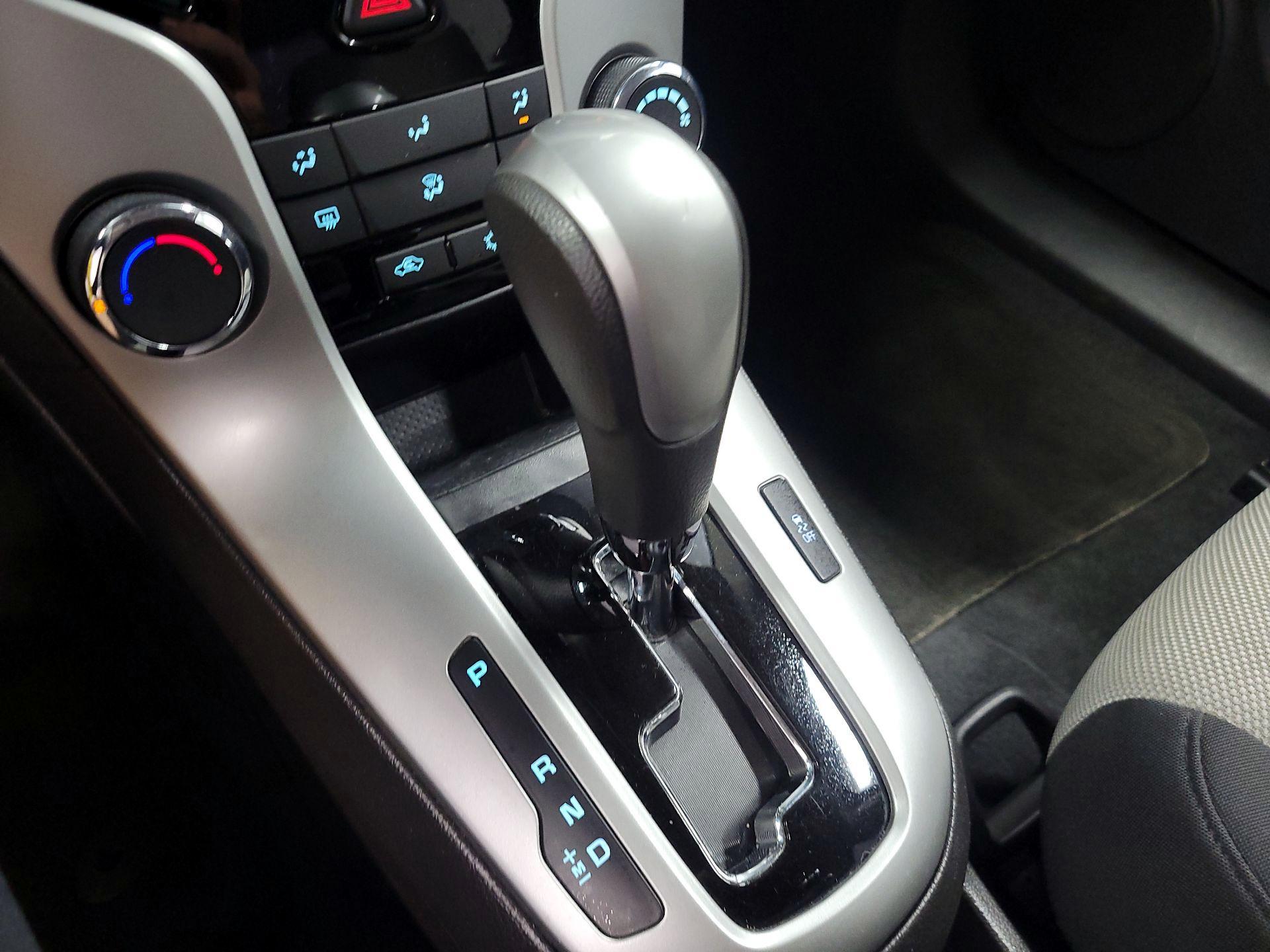 Thumbnail: 2016 Chevrolet Cruze - 15