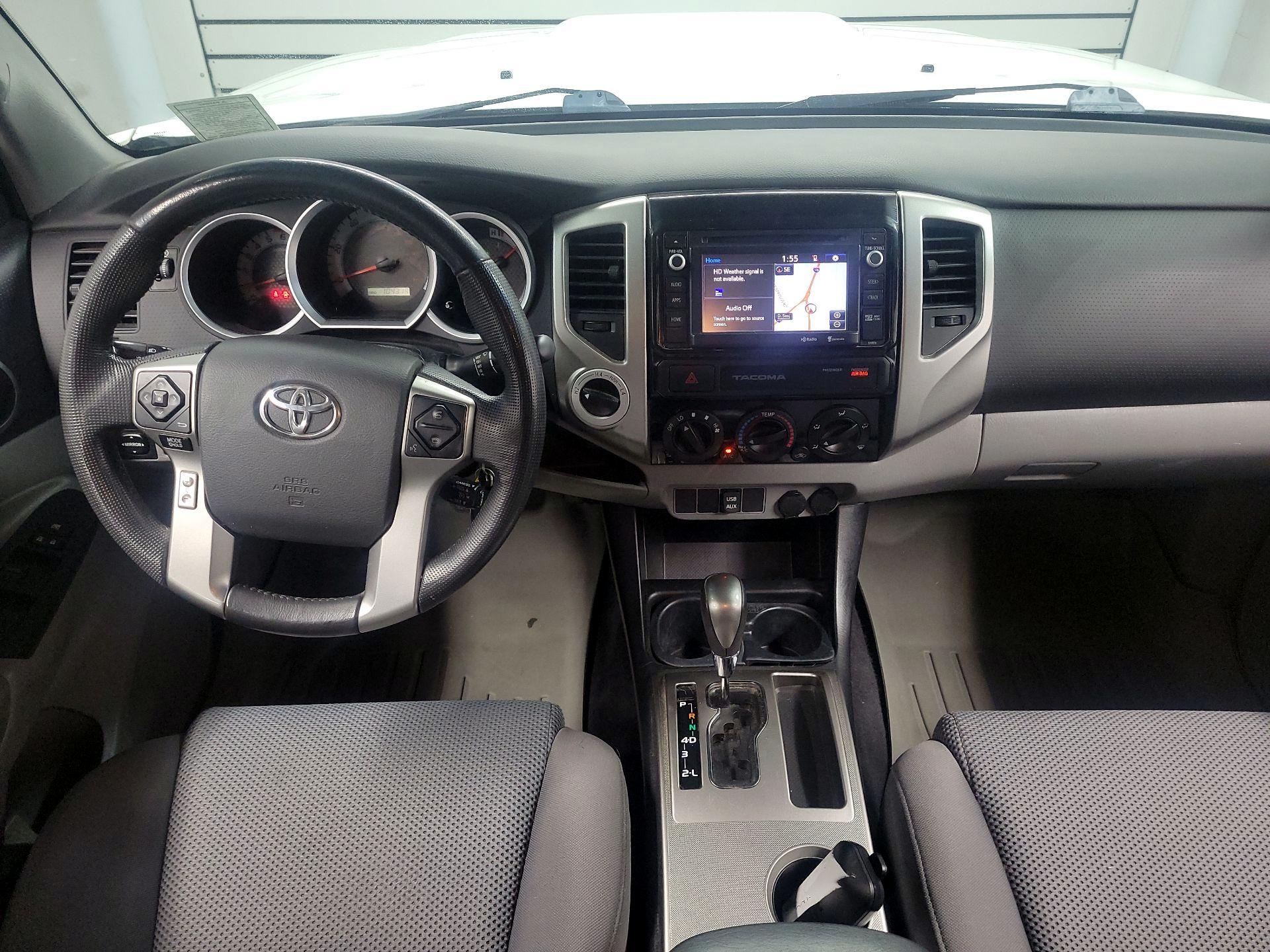 Thumbnail: 2015 Toyota Tacoma - 9