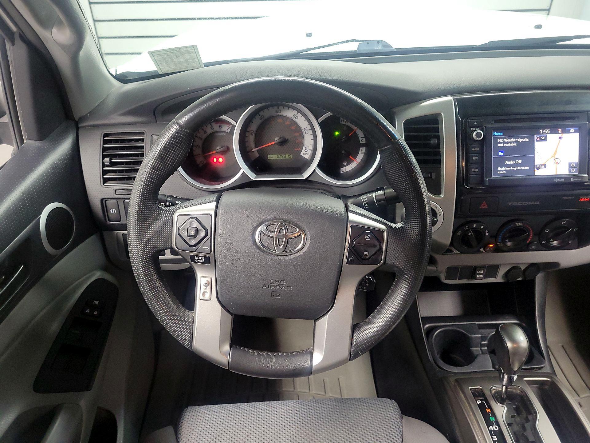 Thumbnail: 2015 Toyota Tacoma - 10