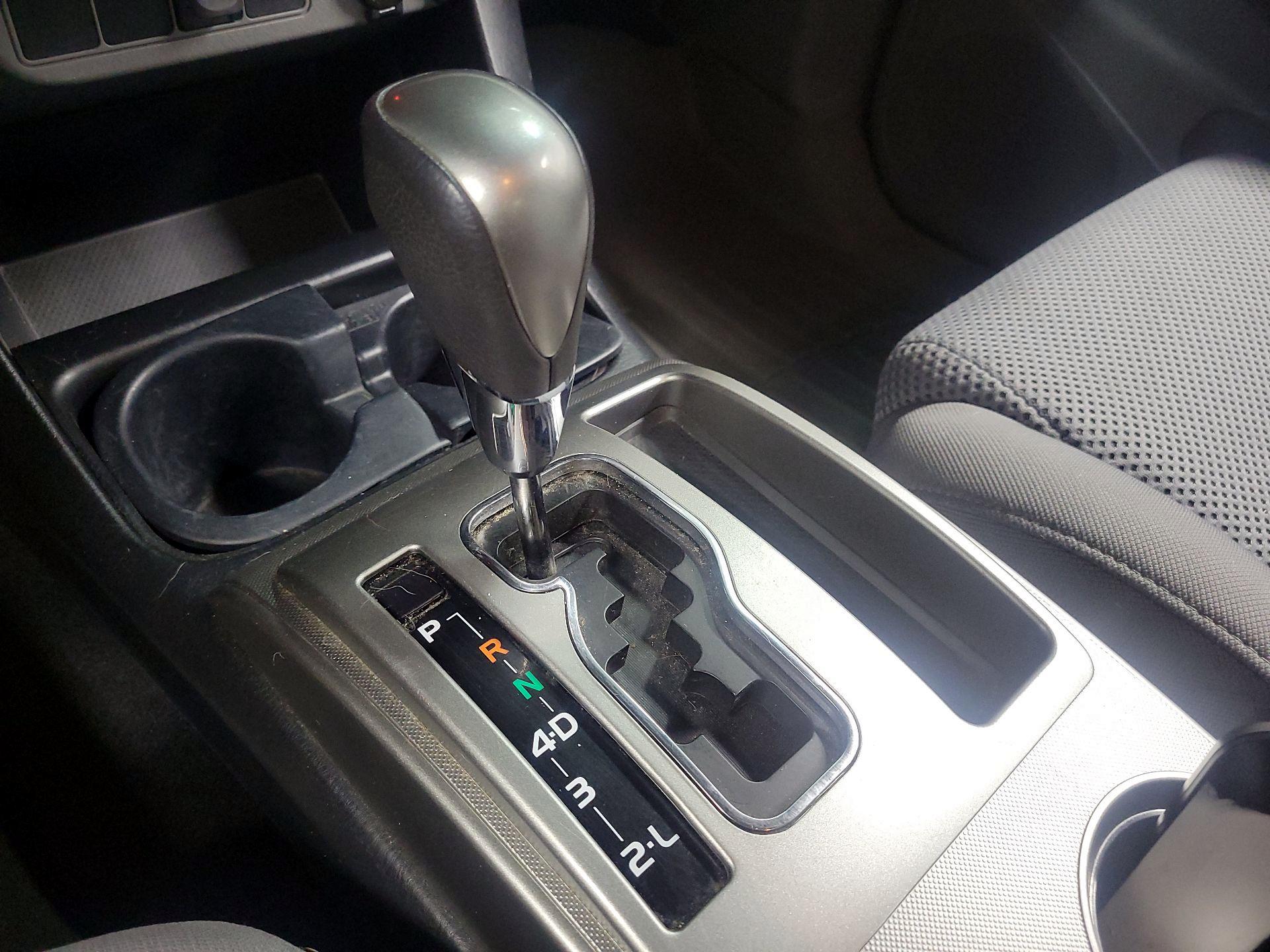 Thumbnail: 2015 Toyota Tacoma - 16