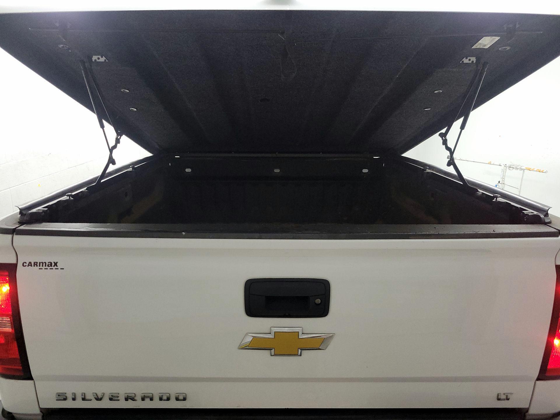 Thumbnail: 2017 Chevrolet Silverado 1500 - 18