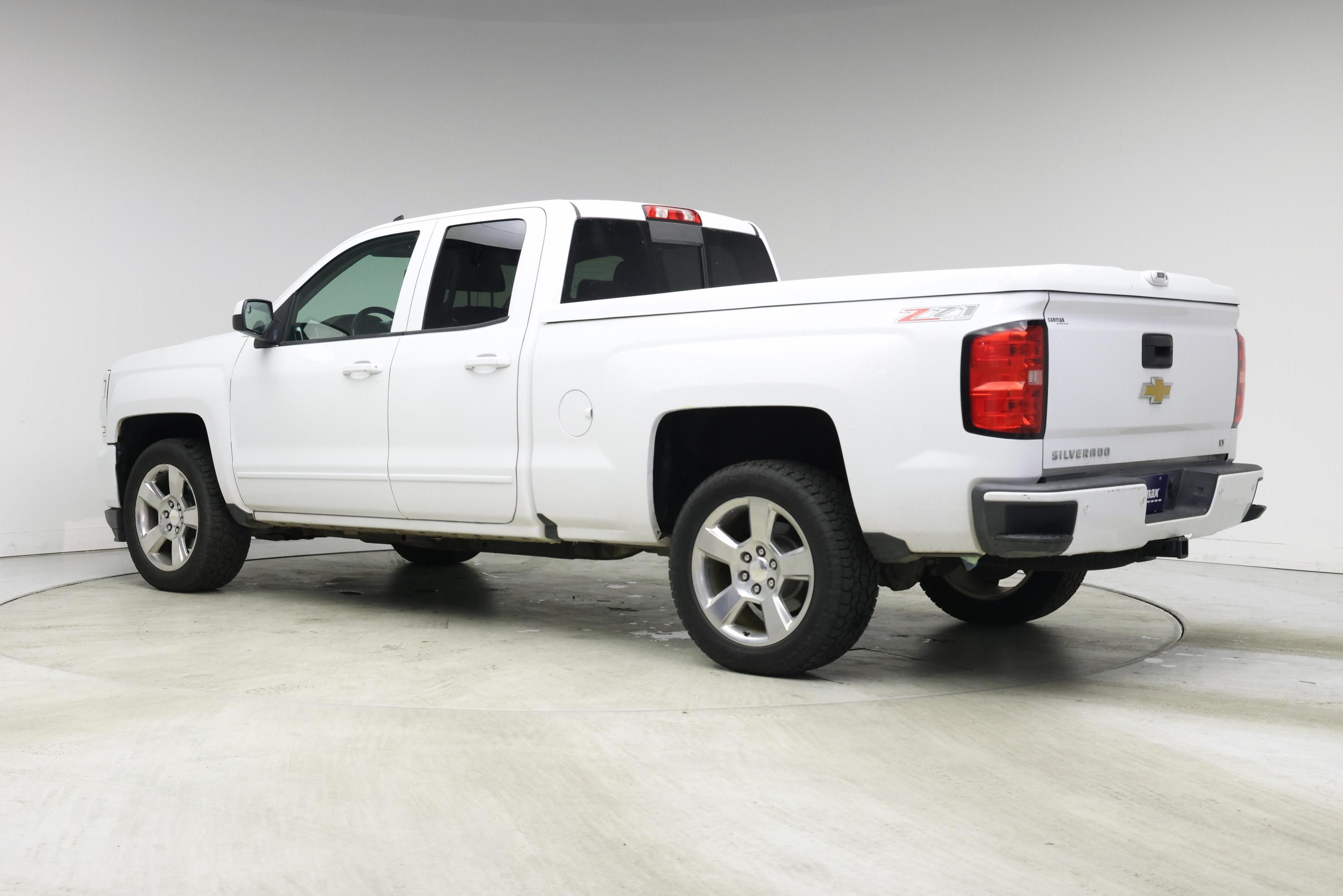 Thumbnail: 2017 Chevrolet Silverado 1500 - 2