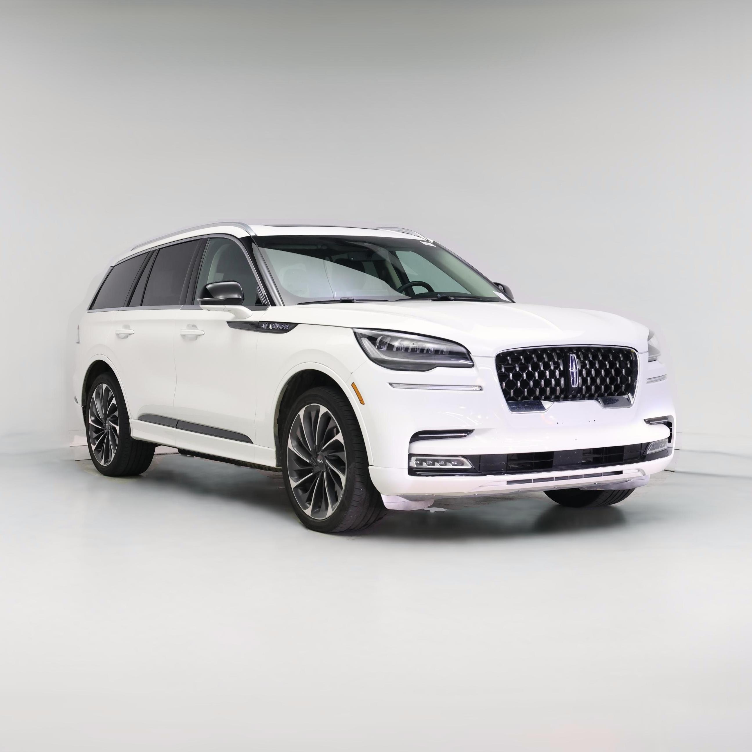 Thumbnail: 2020 Lincoln Aviator - 1