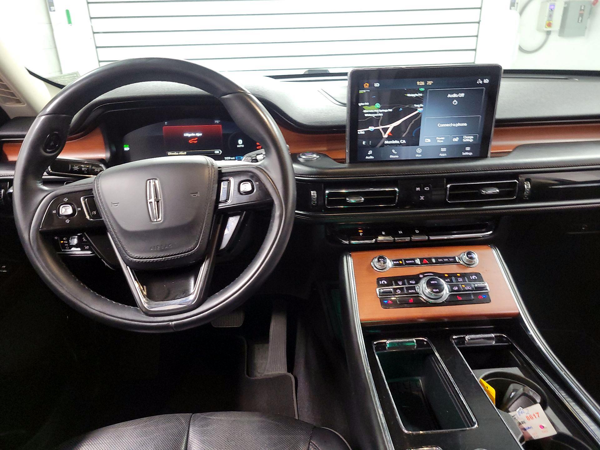 Thumbnail: 2020 Lincoln Aviator - 9