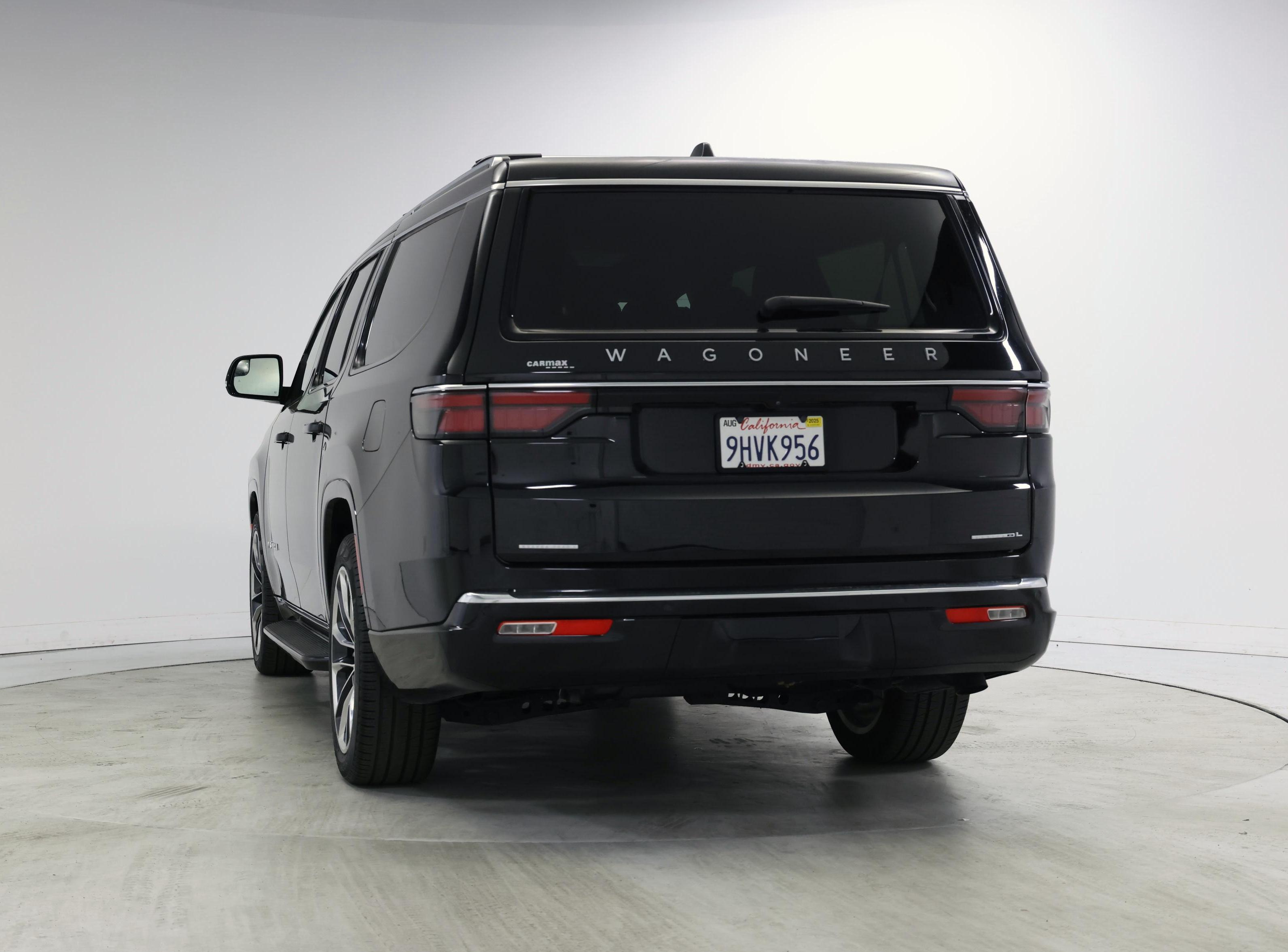 Thumbnail: 2023 Jeep Wagoneer - 6
