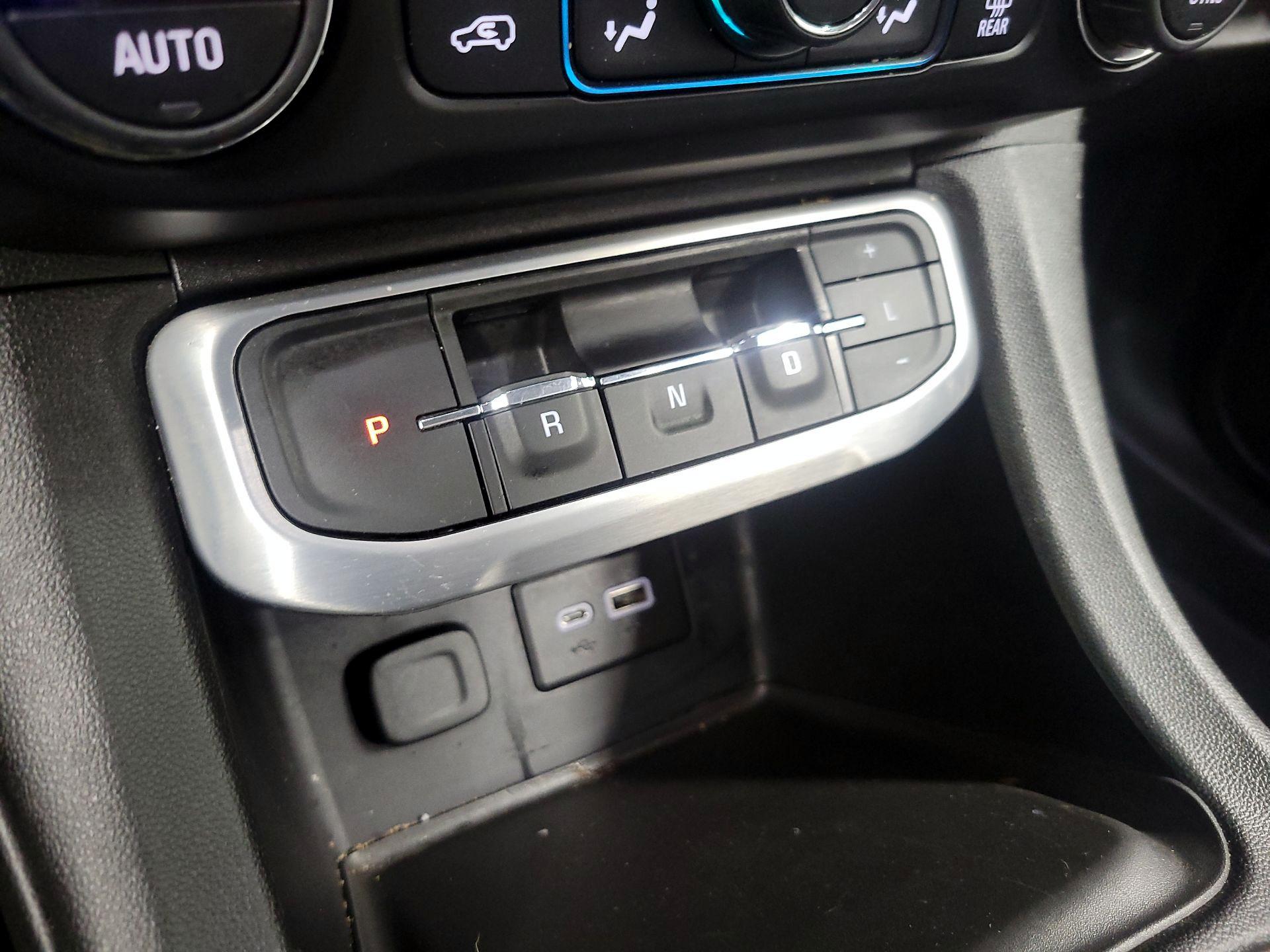 Thumbnail: 2020 GMC Acadia - 16
