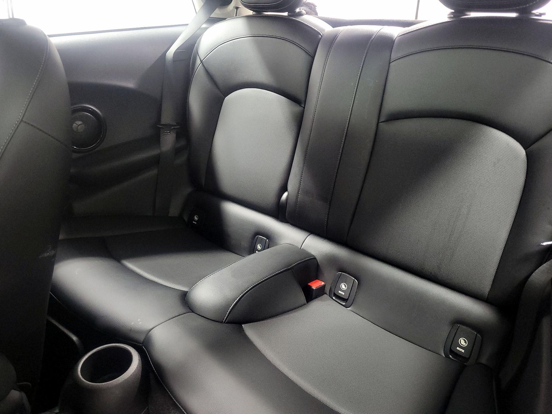 Thumbnail: 2016 MINI Cooper Hardtop - 19