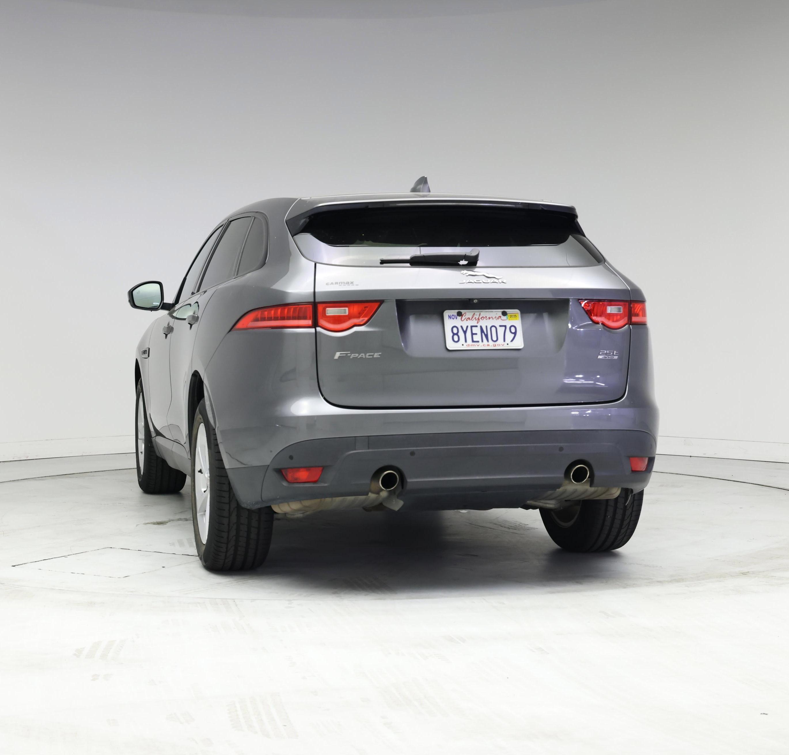 Thumbnail: 2019 Jaguar F-Pace - 6