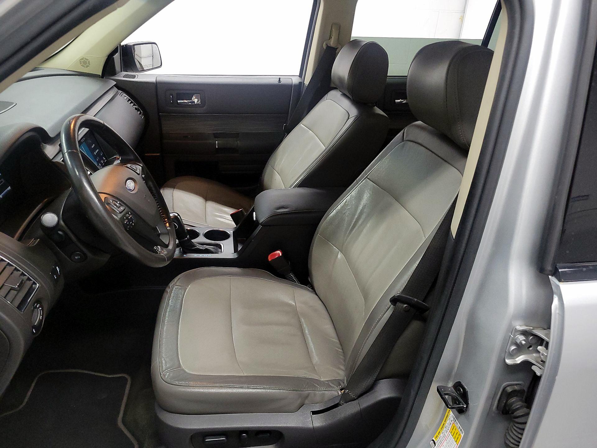 Thumbnail: 2016 Ford Flex - 11