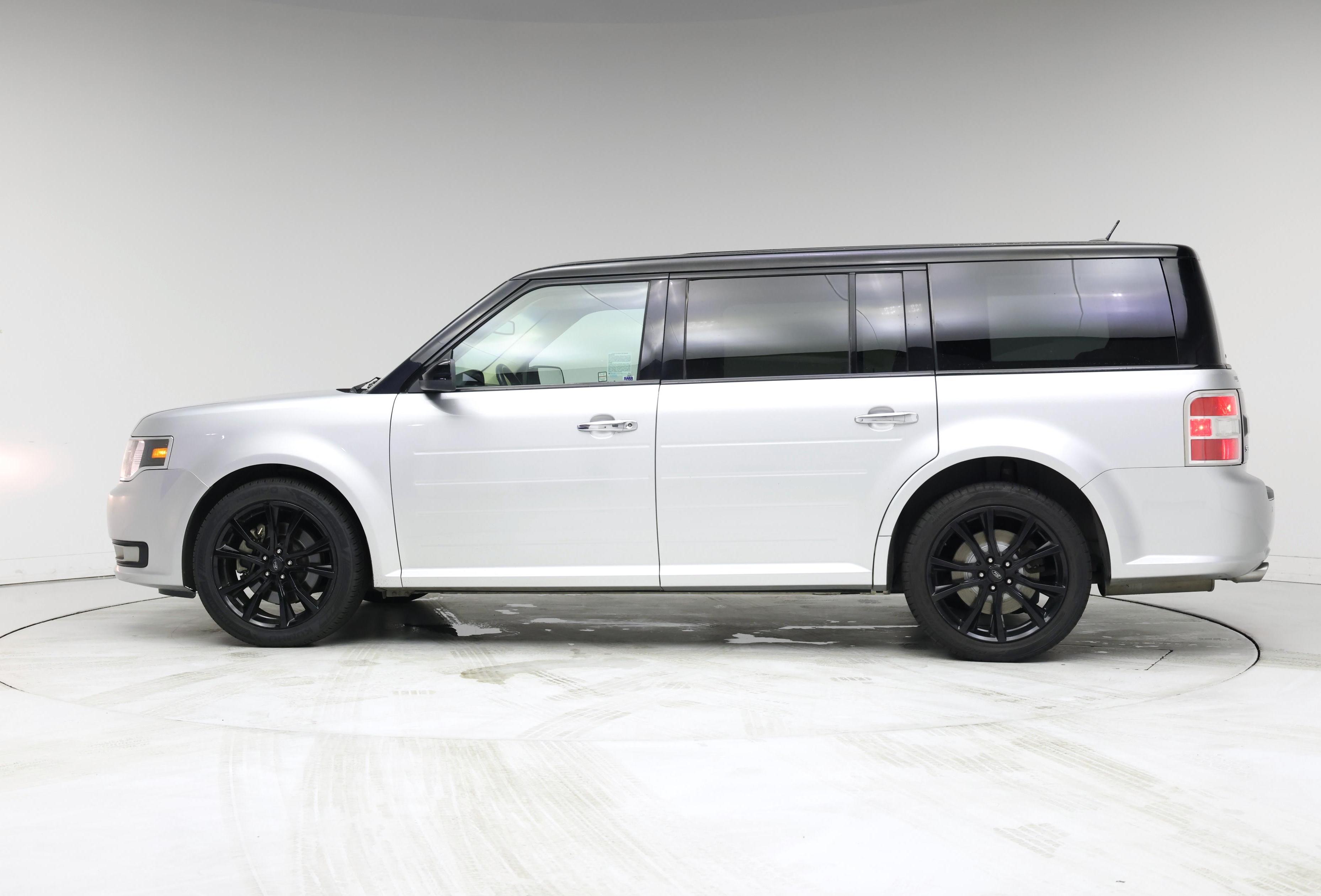 Thumbnail: 2016 Ford Flex - 3