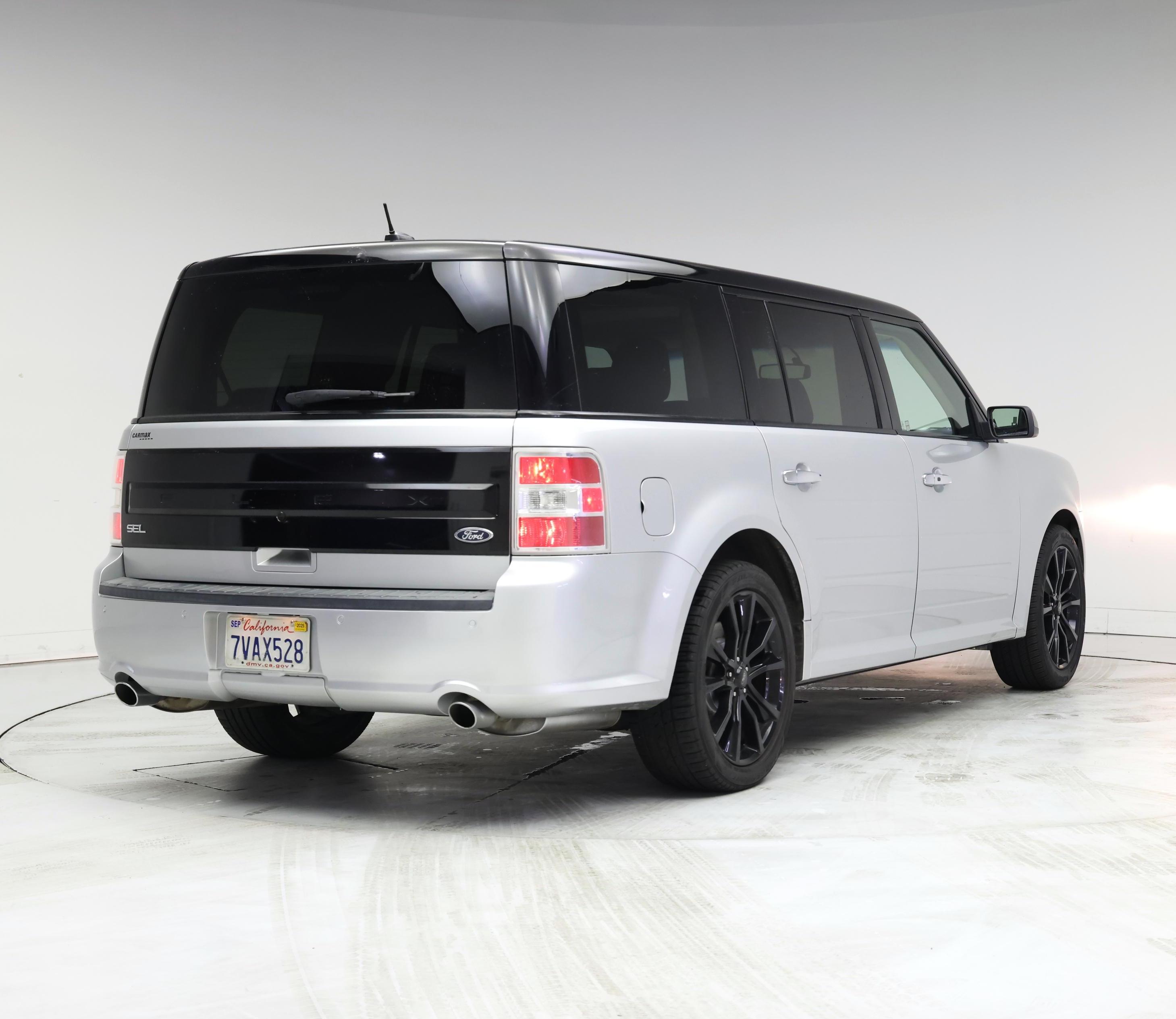 Thumbnail: 2016 Ford Flex - 8