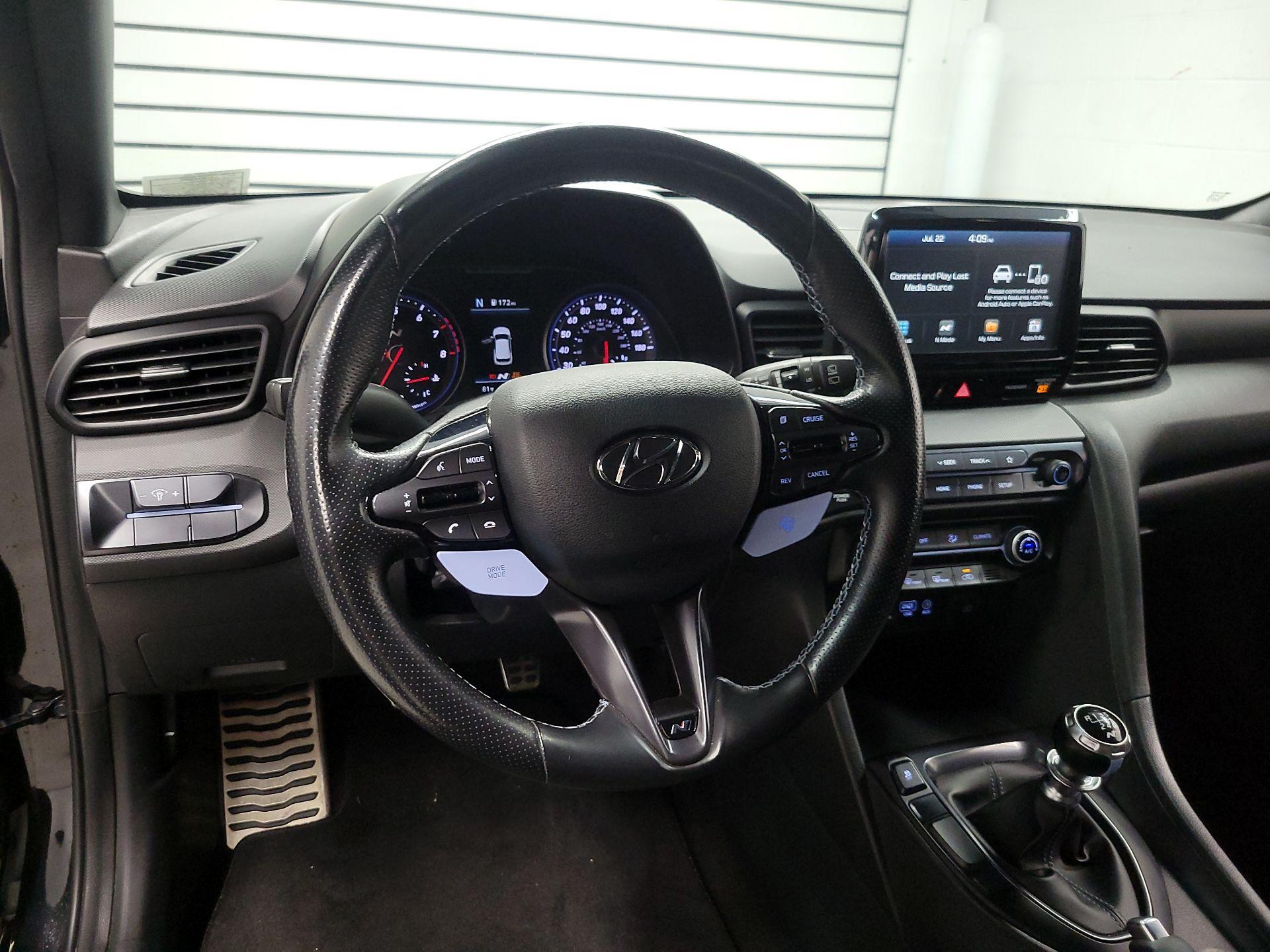 Thumbnail: 2019 Hyundai Veloster - 10