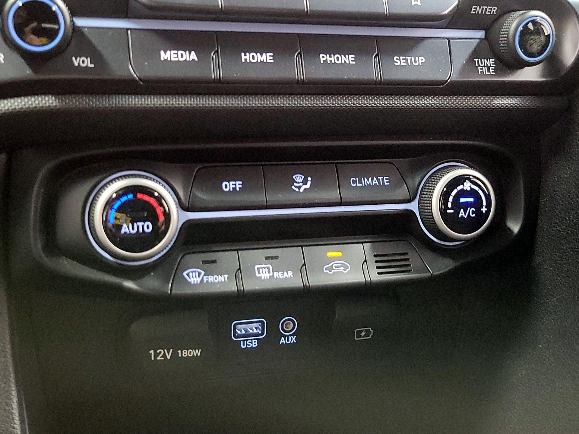 Thumbnail: 2019 Hyundai Veloster - 15