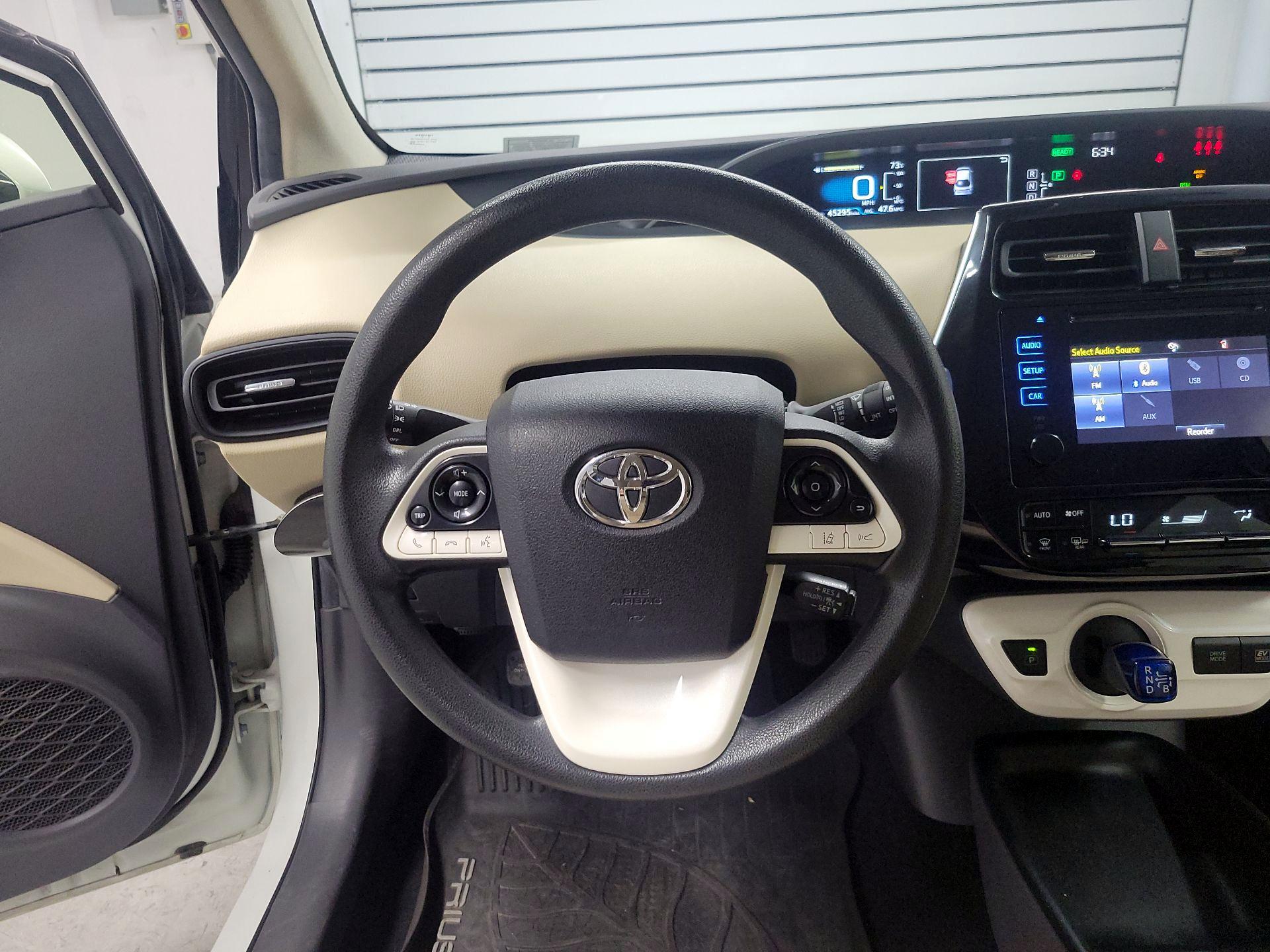 Thumbnail: 2018 Toyota Prius - 10