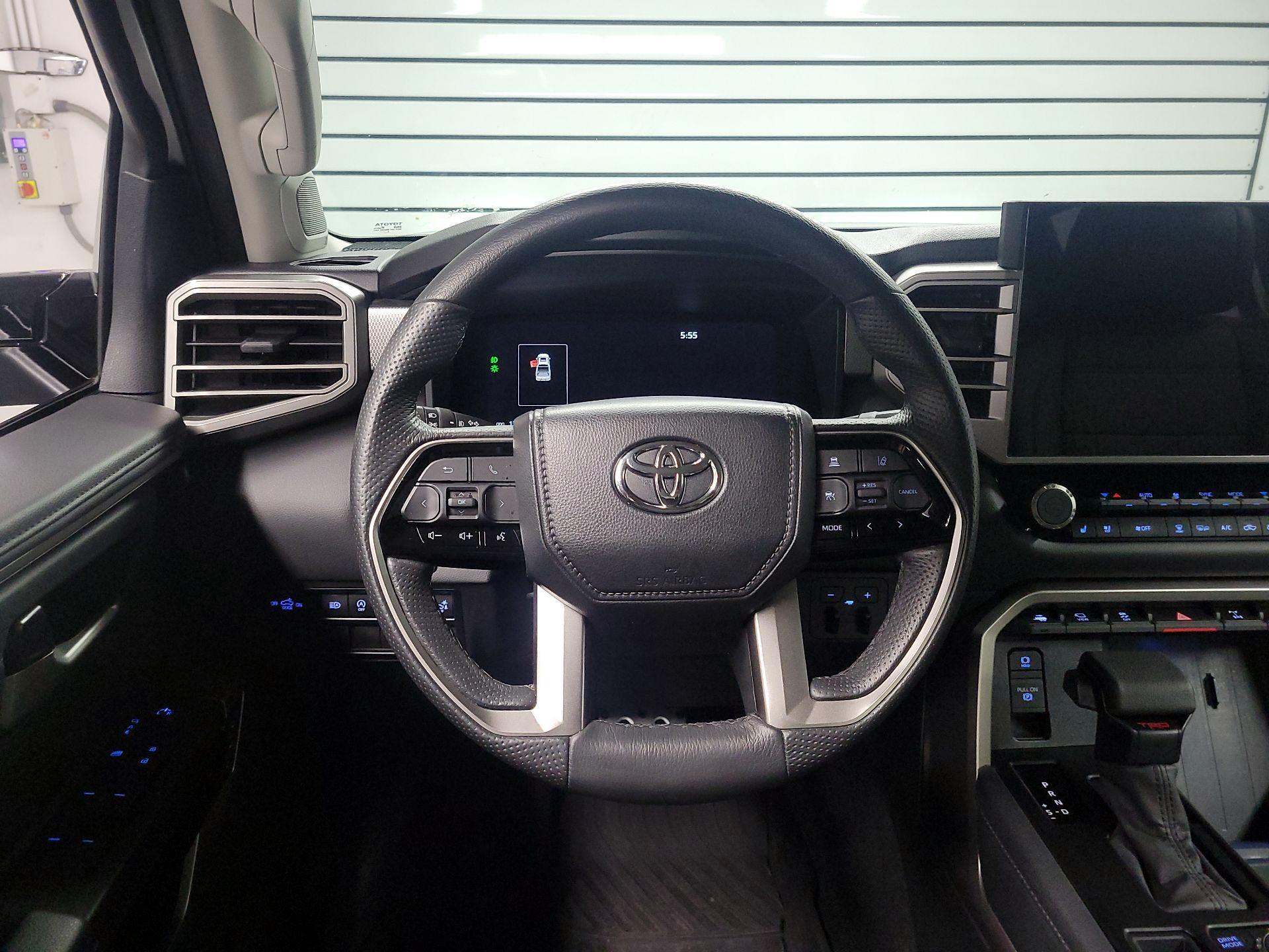 Thumbnail: 2024 Toyota Tundra - 10