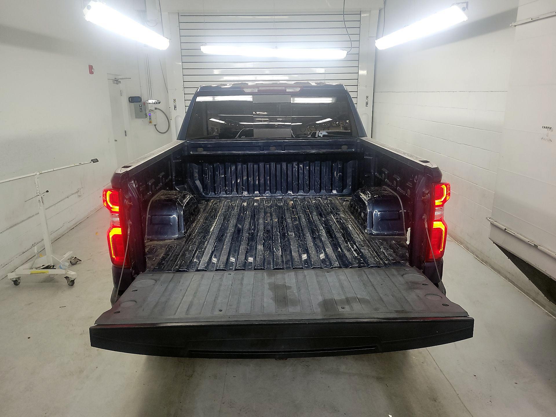 Thumbnail: 2021 Chevrolet Silverado 1500 - 19