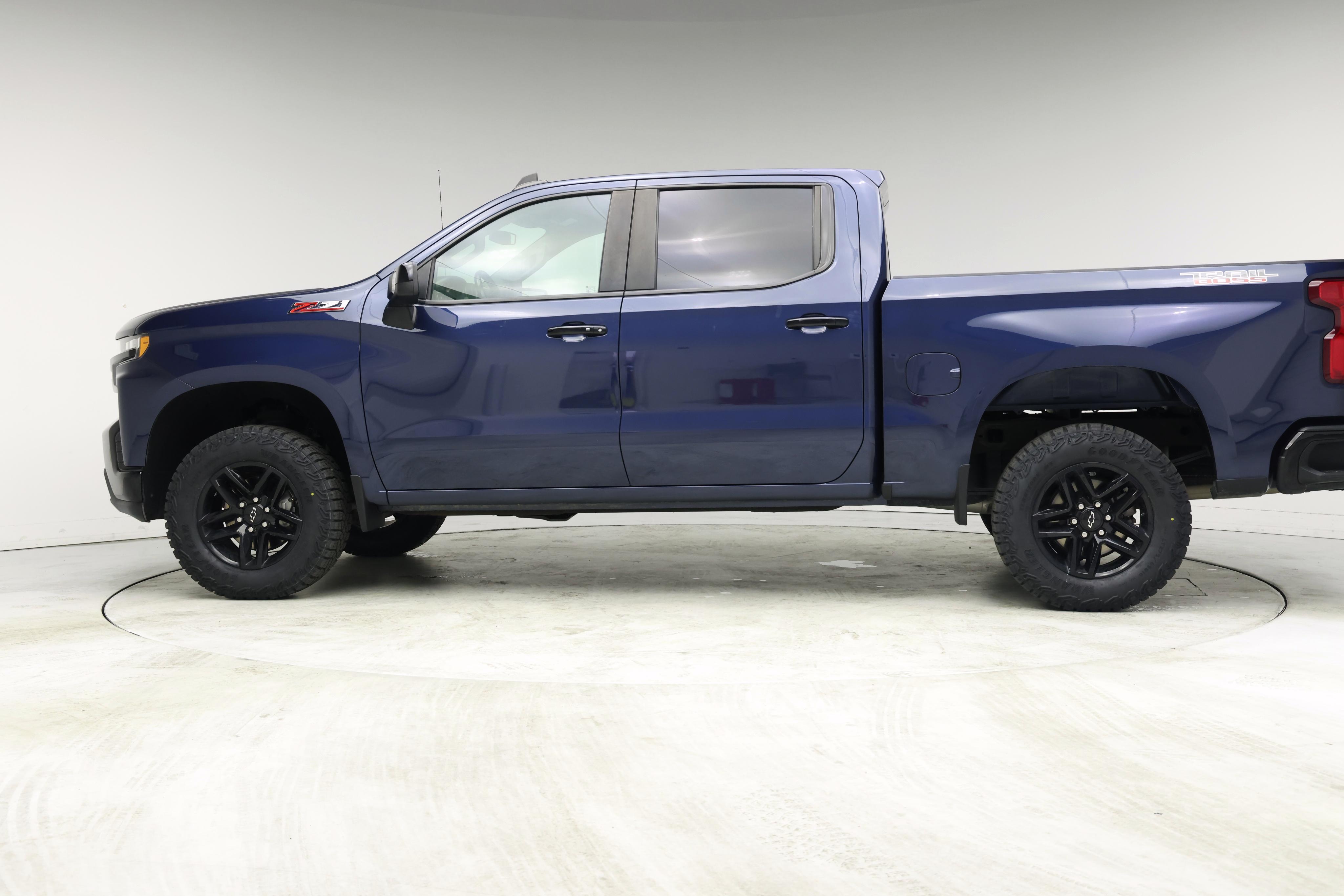 Thumbnail: 2021 Chevrolet Silverado 1500 - 3
