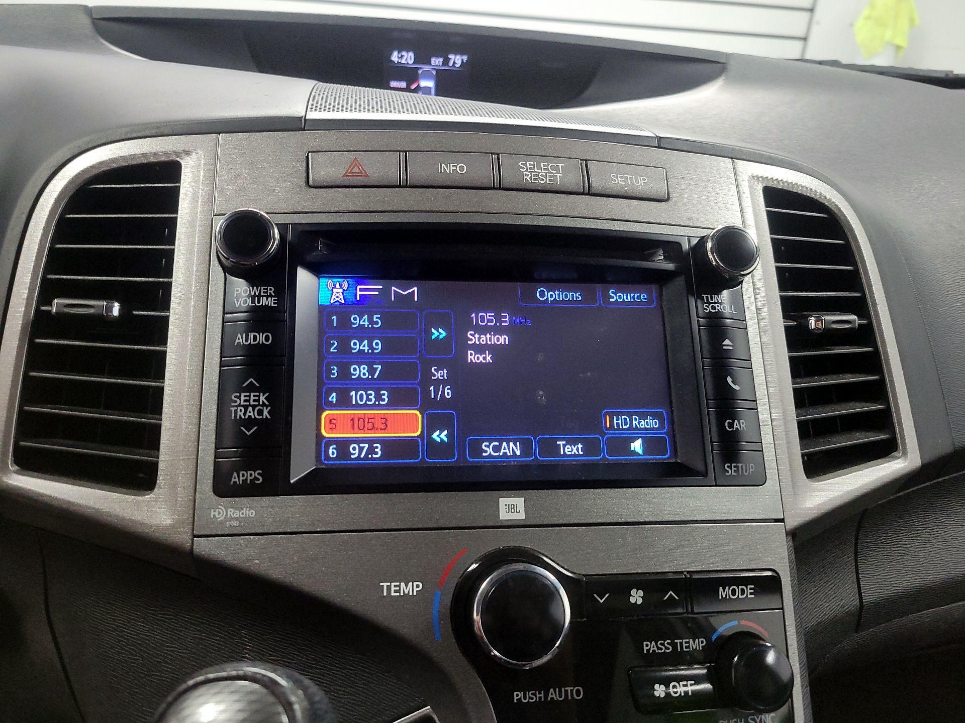 Thumbnail: 2013 Toyota Venza - 14