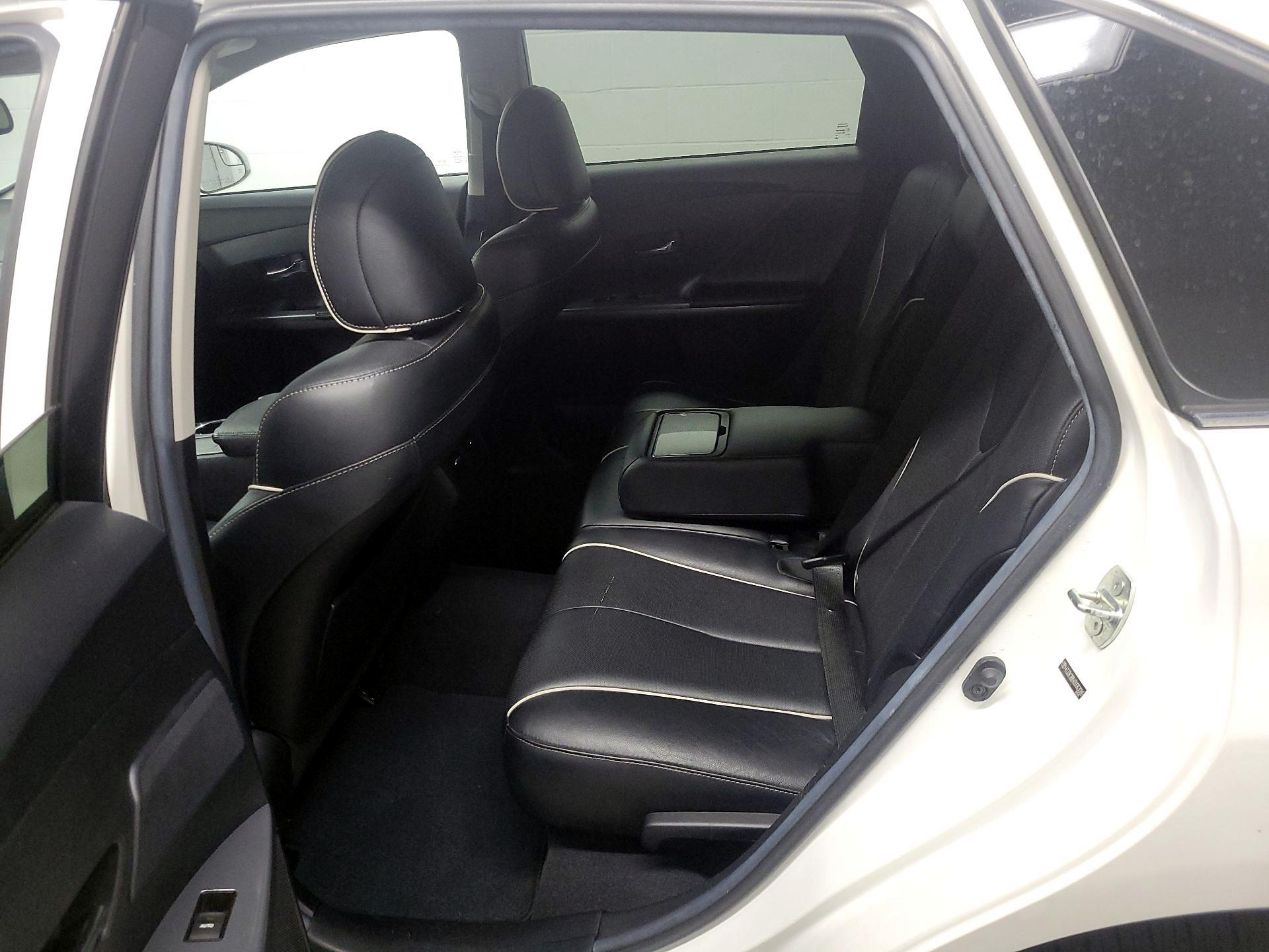 Thumbnail: 2013 Toyota Venza - 17