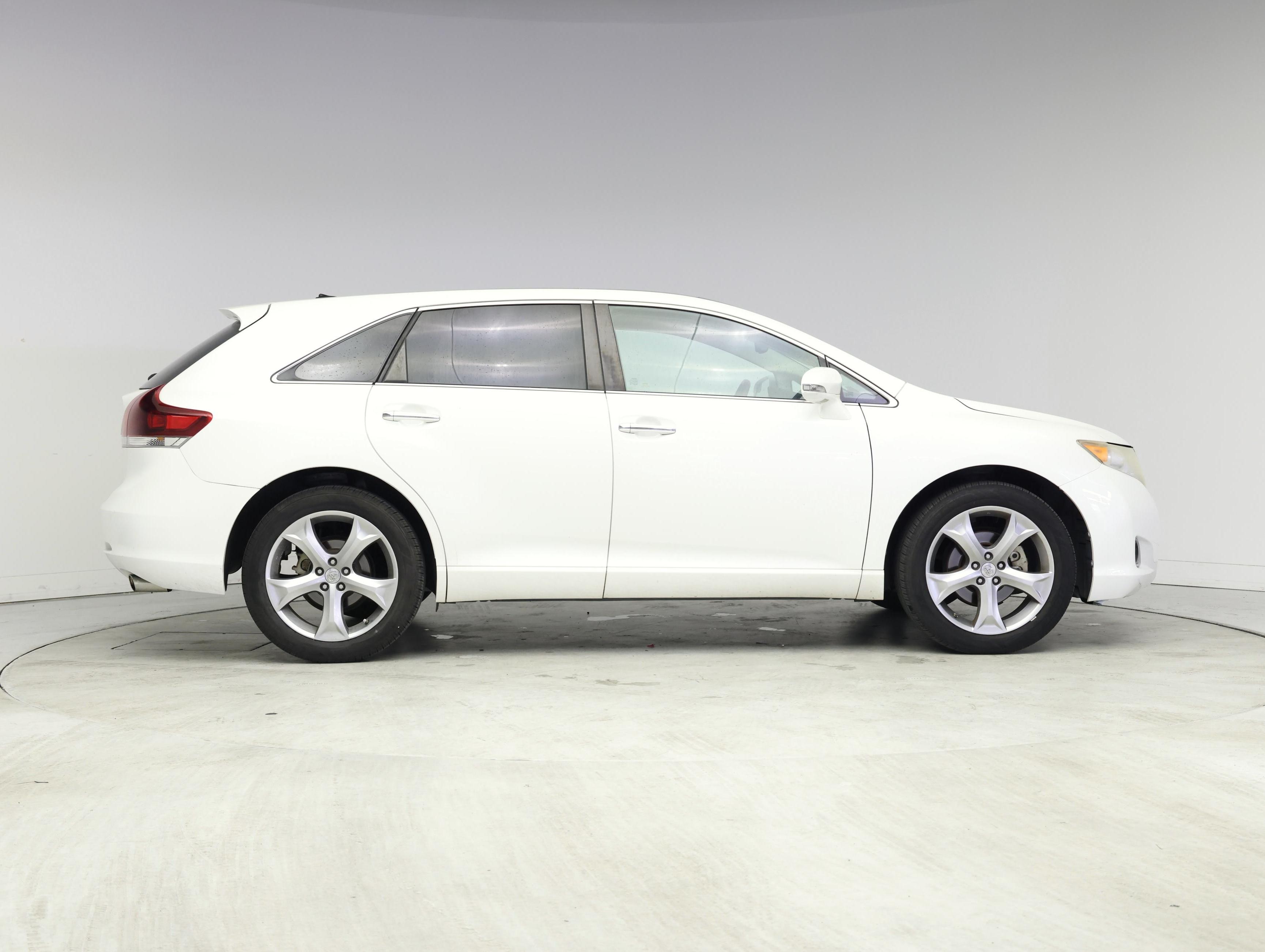 Thumbnail: 2013 Toyota Venza - 7
