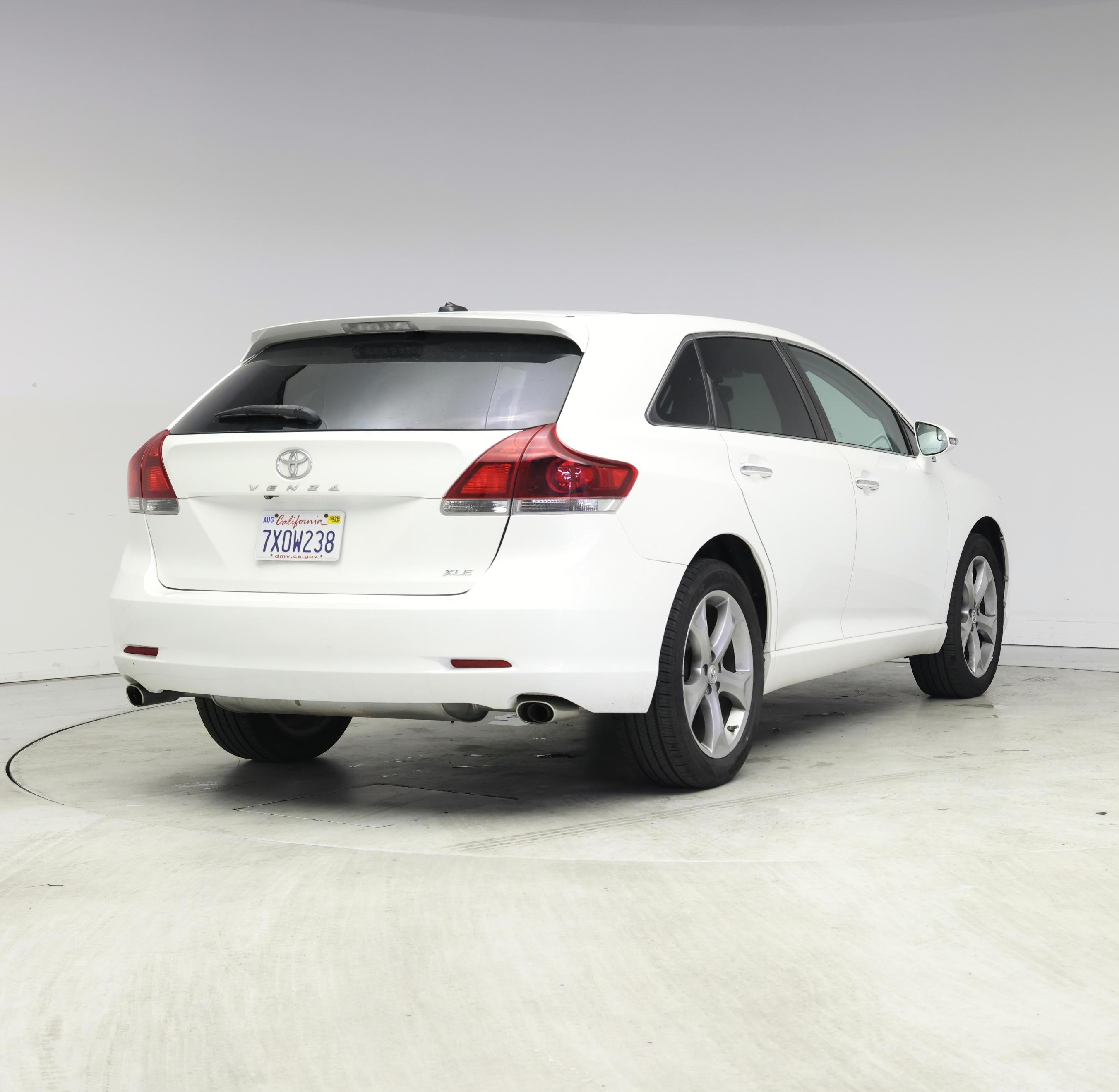 Thumbnail: 2013 Toyota Venza - 8