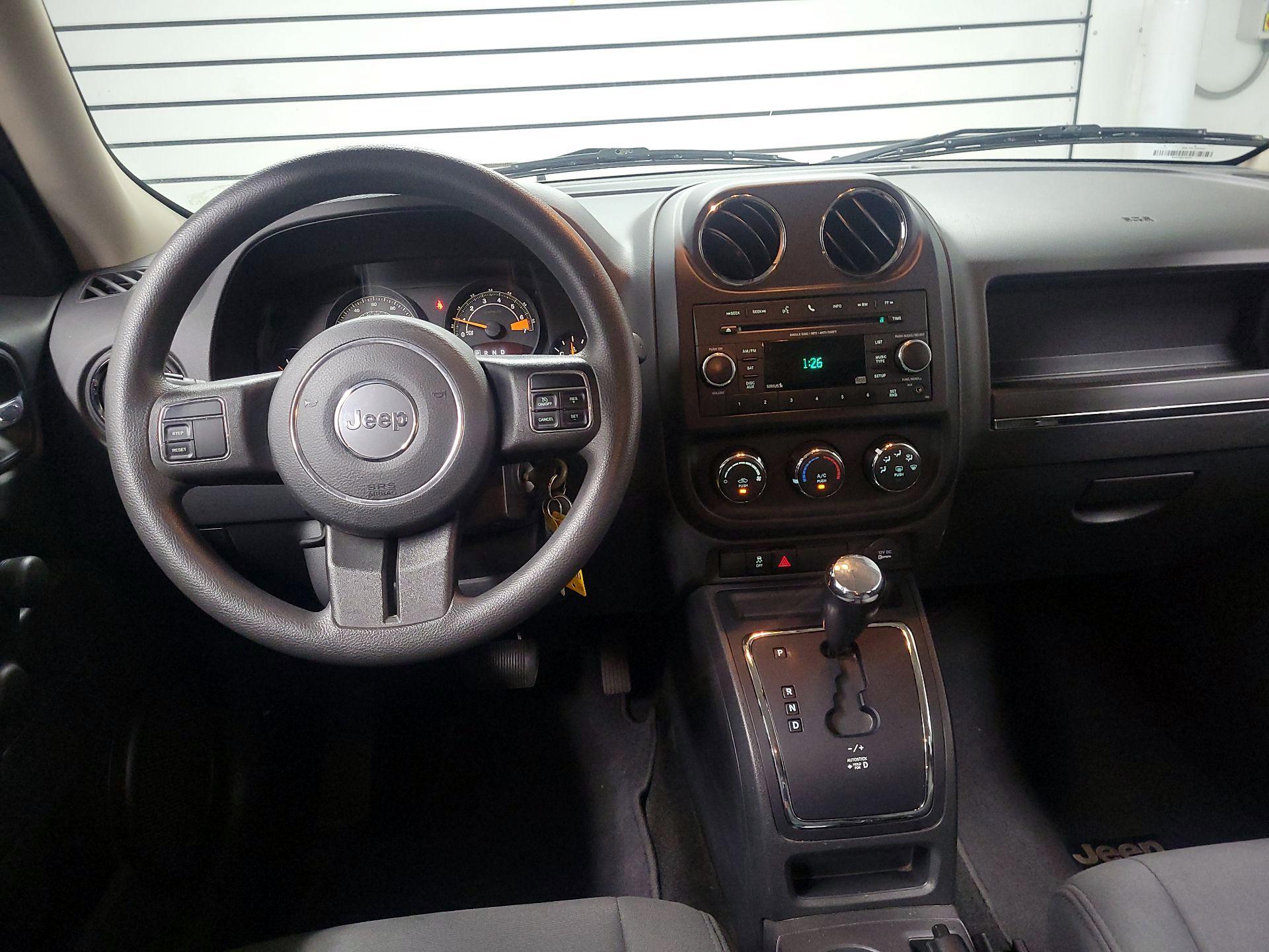 Thumbnail: 2016 Jeep Patriot - 9