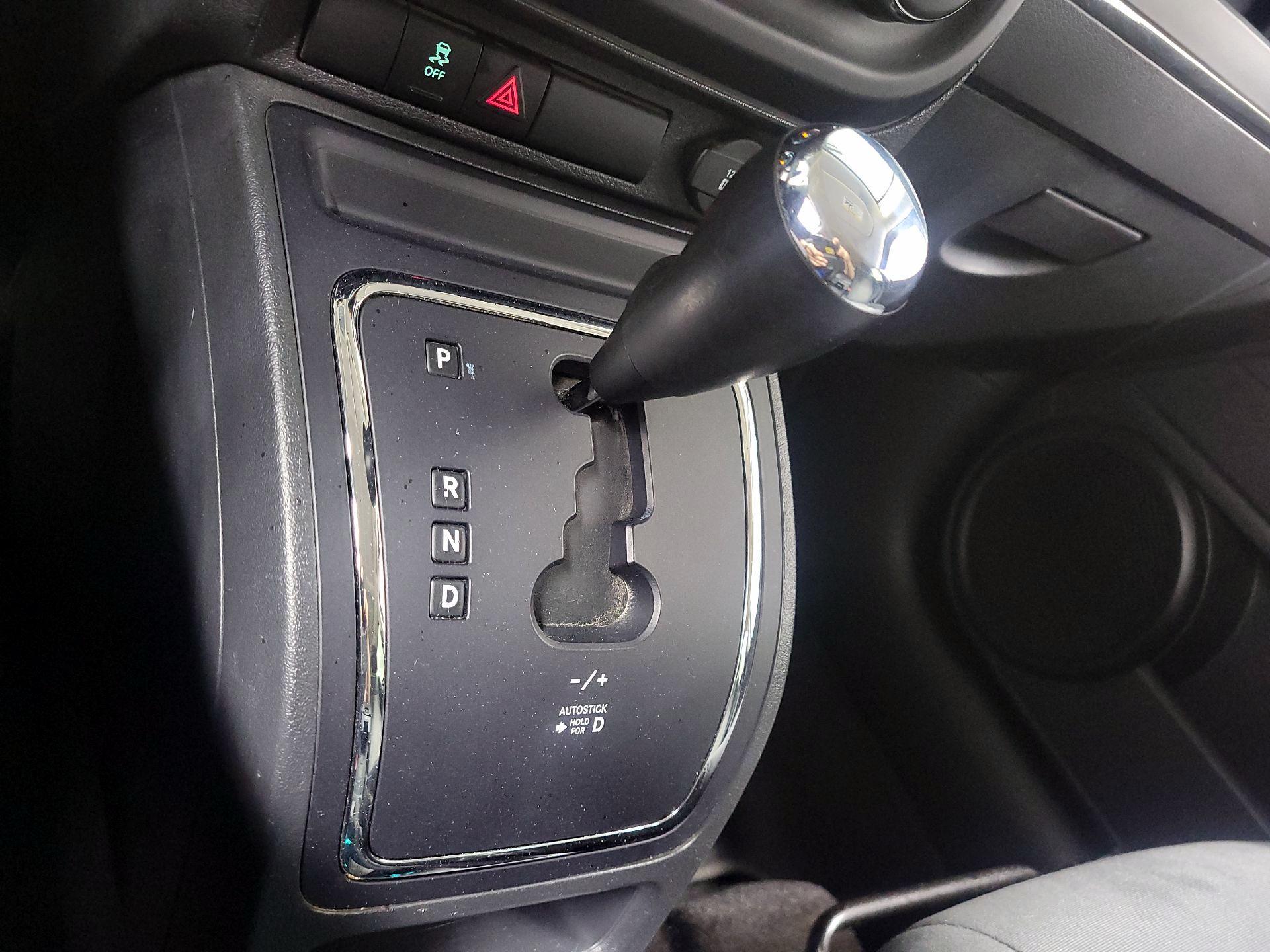 Thumbnail: 2016 Jeep Patriot - 15