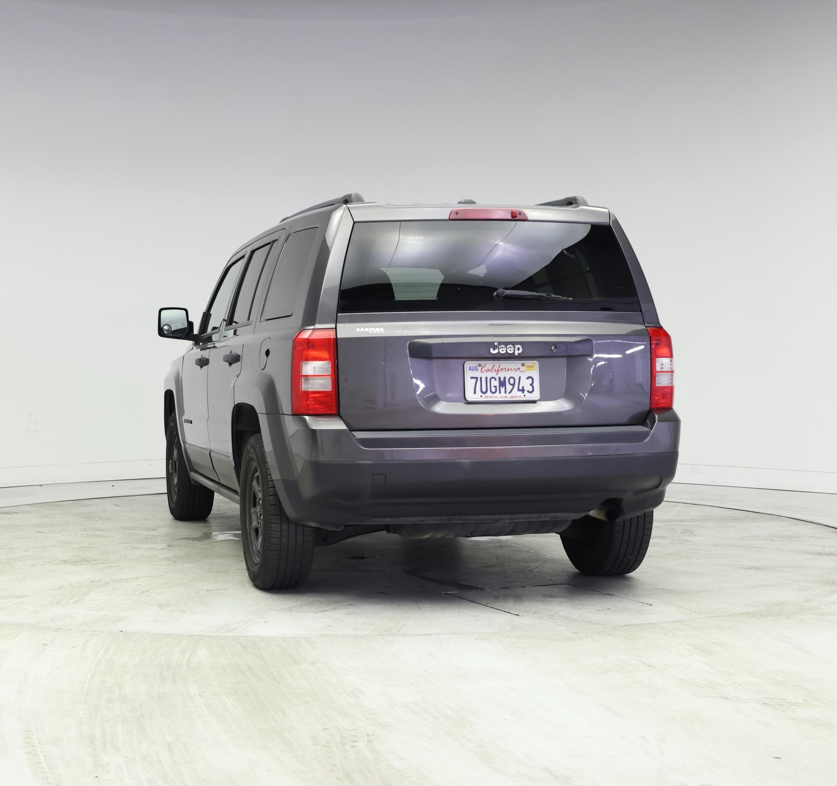 Thumbnail: 2016 Jeep Patriot - 6