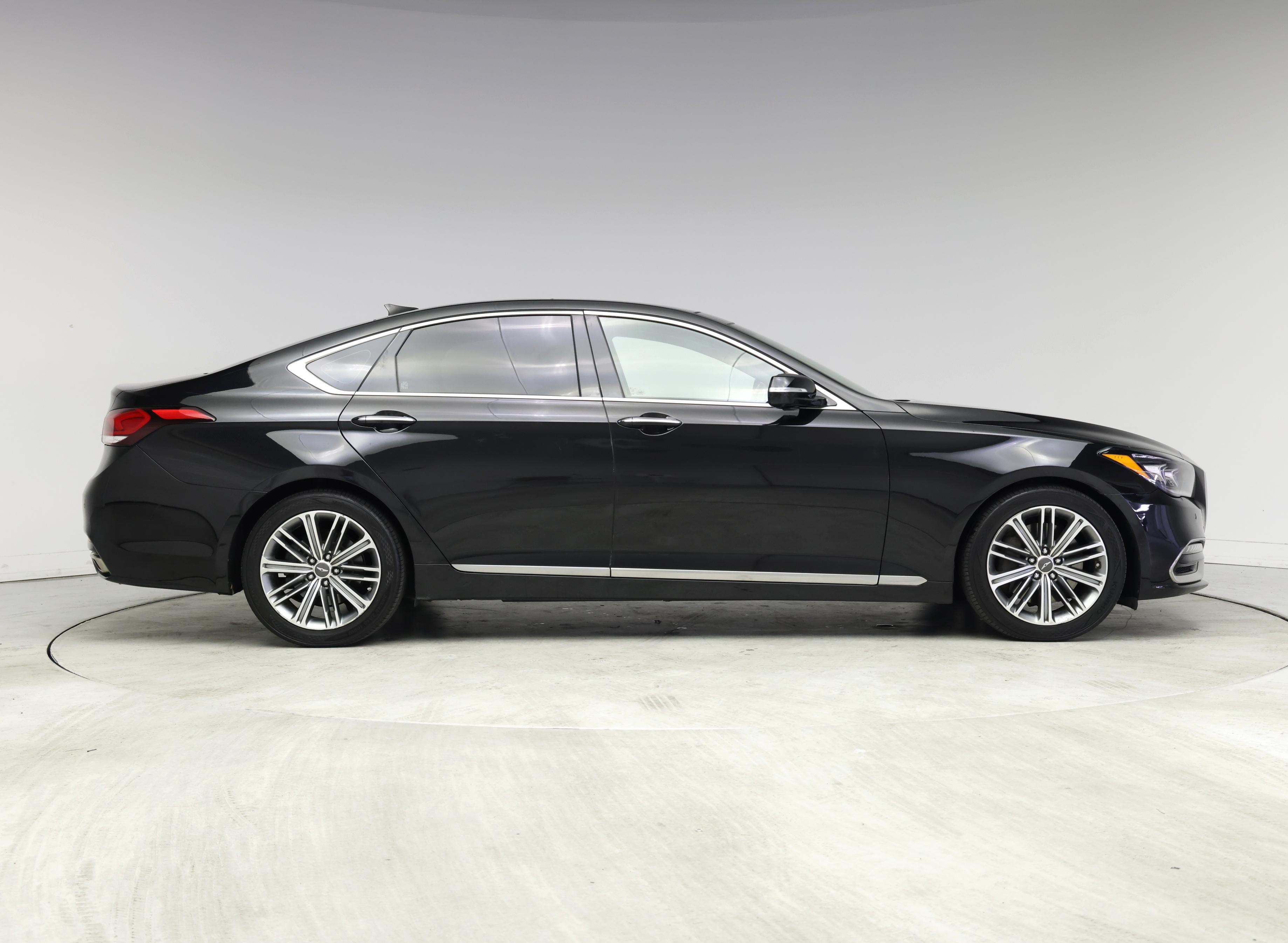 Thumbnail: 2018 Genesis G80 - 7