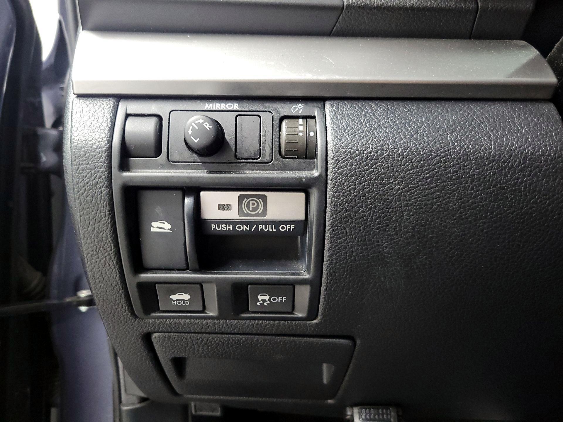 Thumbnail: 2014 Subaru Legacy - 13