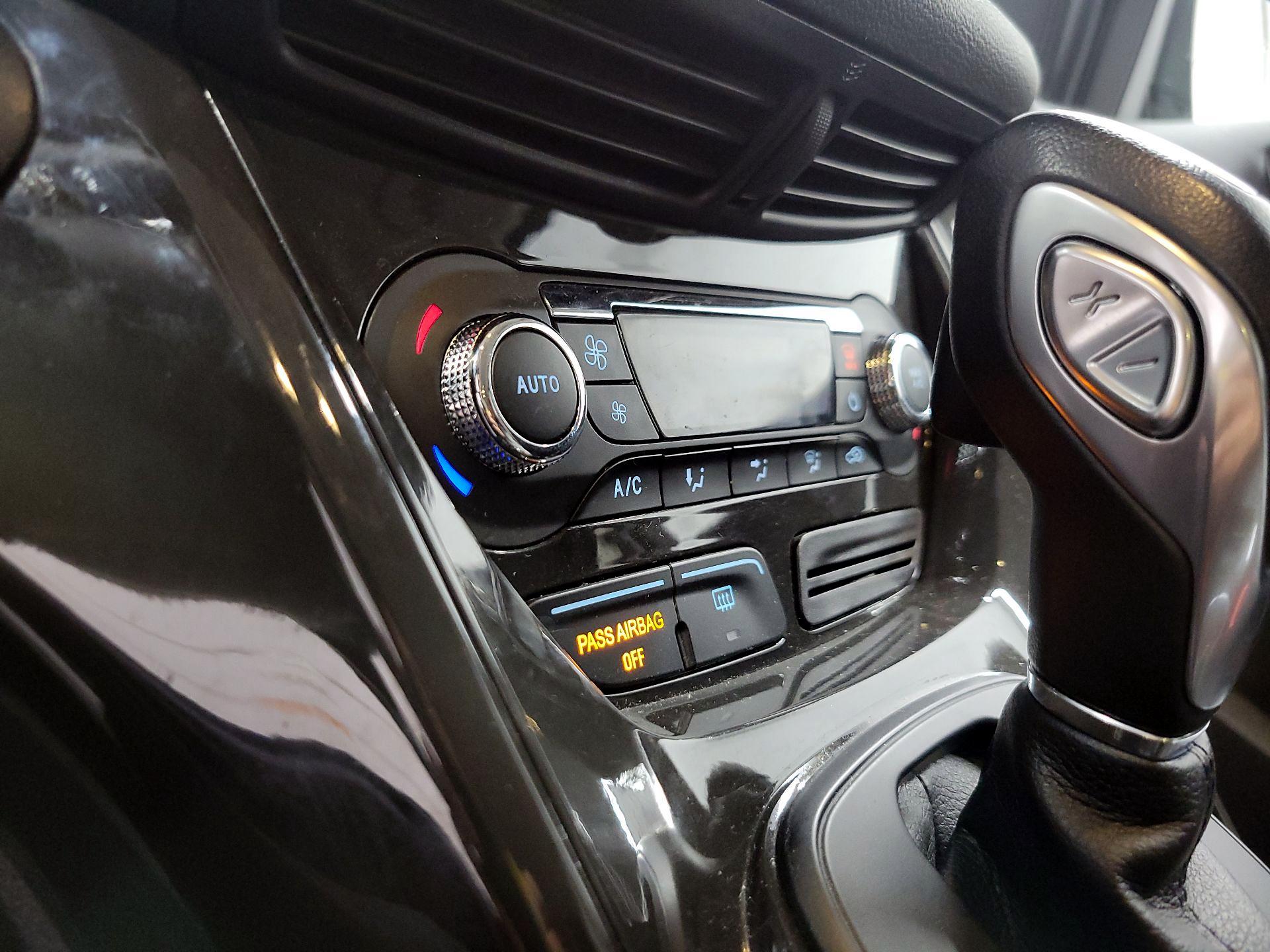Thumbnail: 2016 Ford Escape - 16