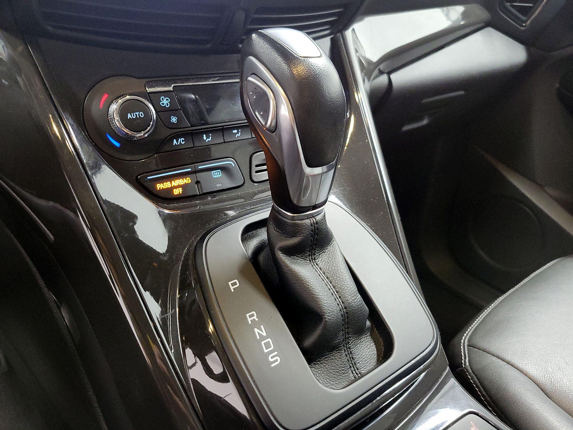 Thumbnail: 2016 Ford Escape - 17