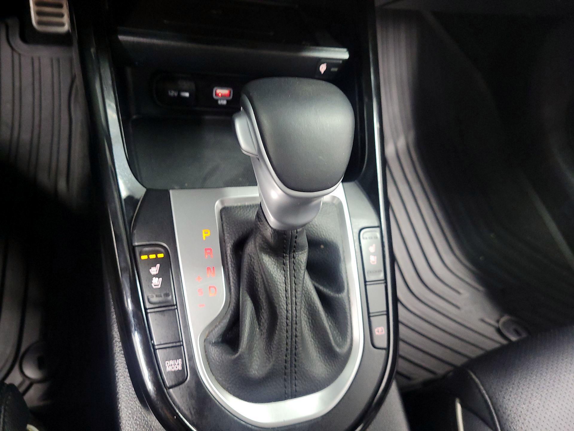 Thumbnail: 2023 Kia Forte - 16