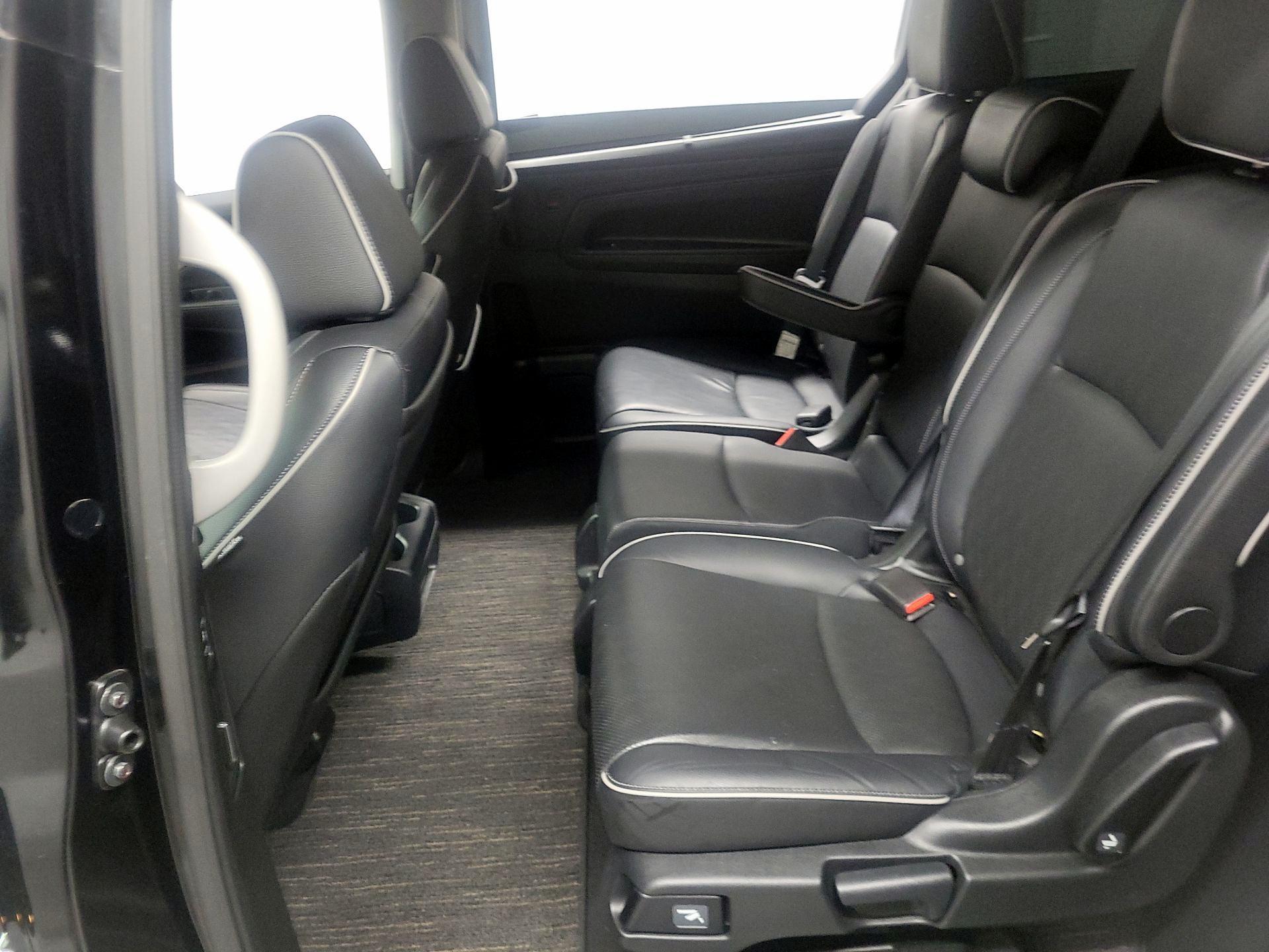 Thumbnail: 2023 Honda Odyssey - 17