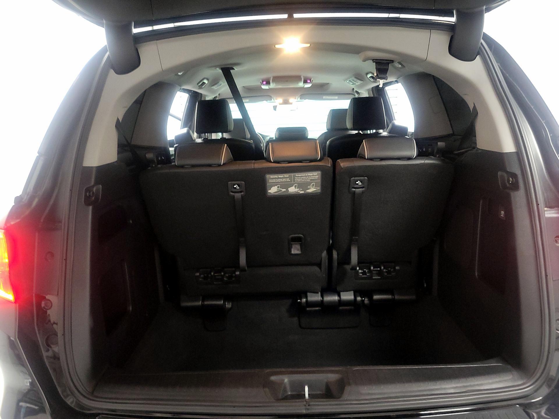 Thumbnail: 2023 Honda Odyssey - 18