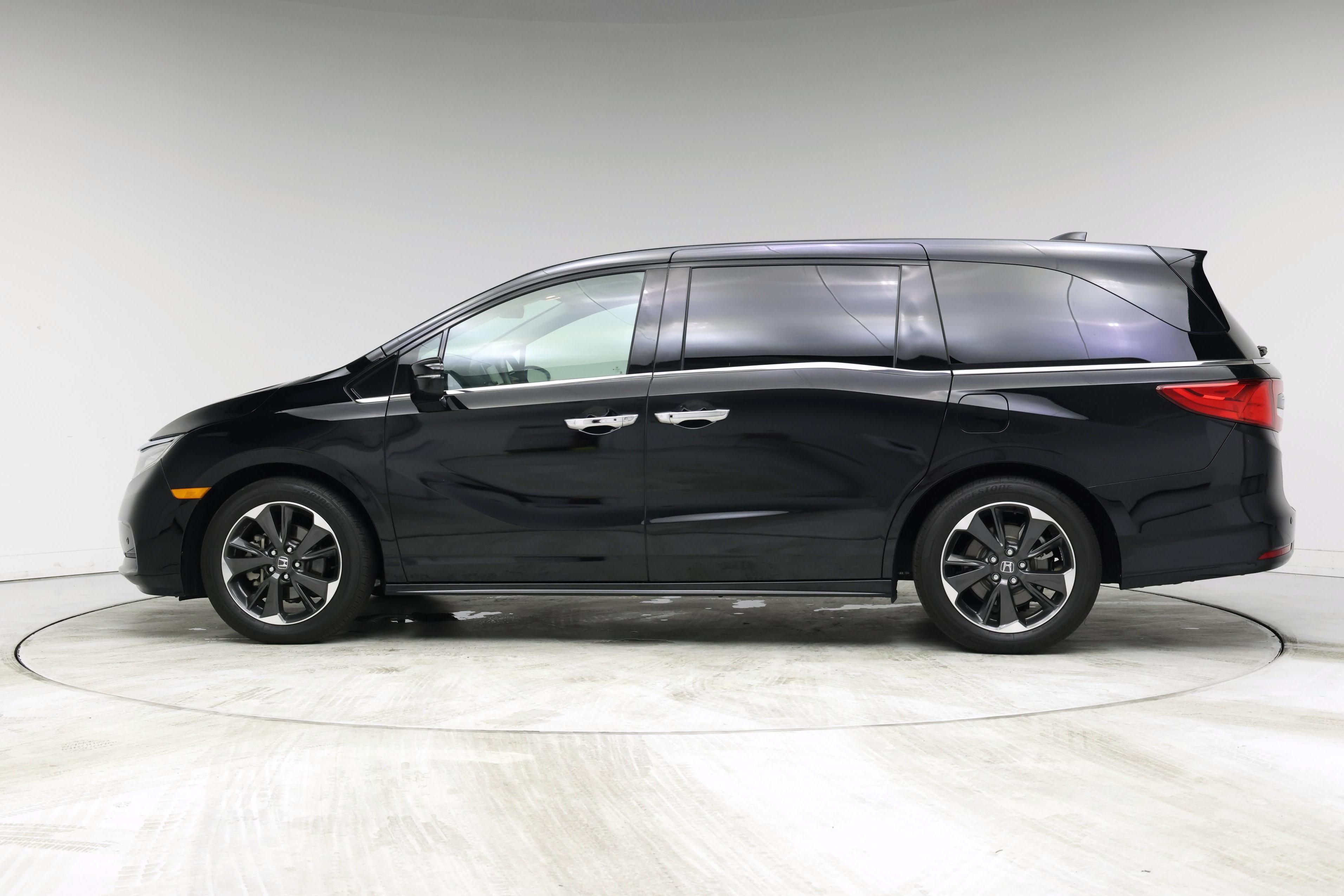 Thumbnail: 2023 Honda Odyssey - 3